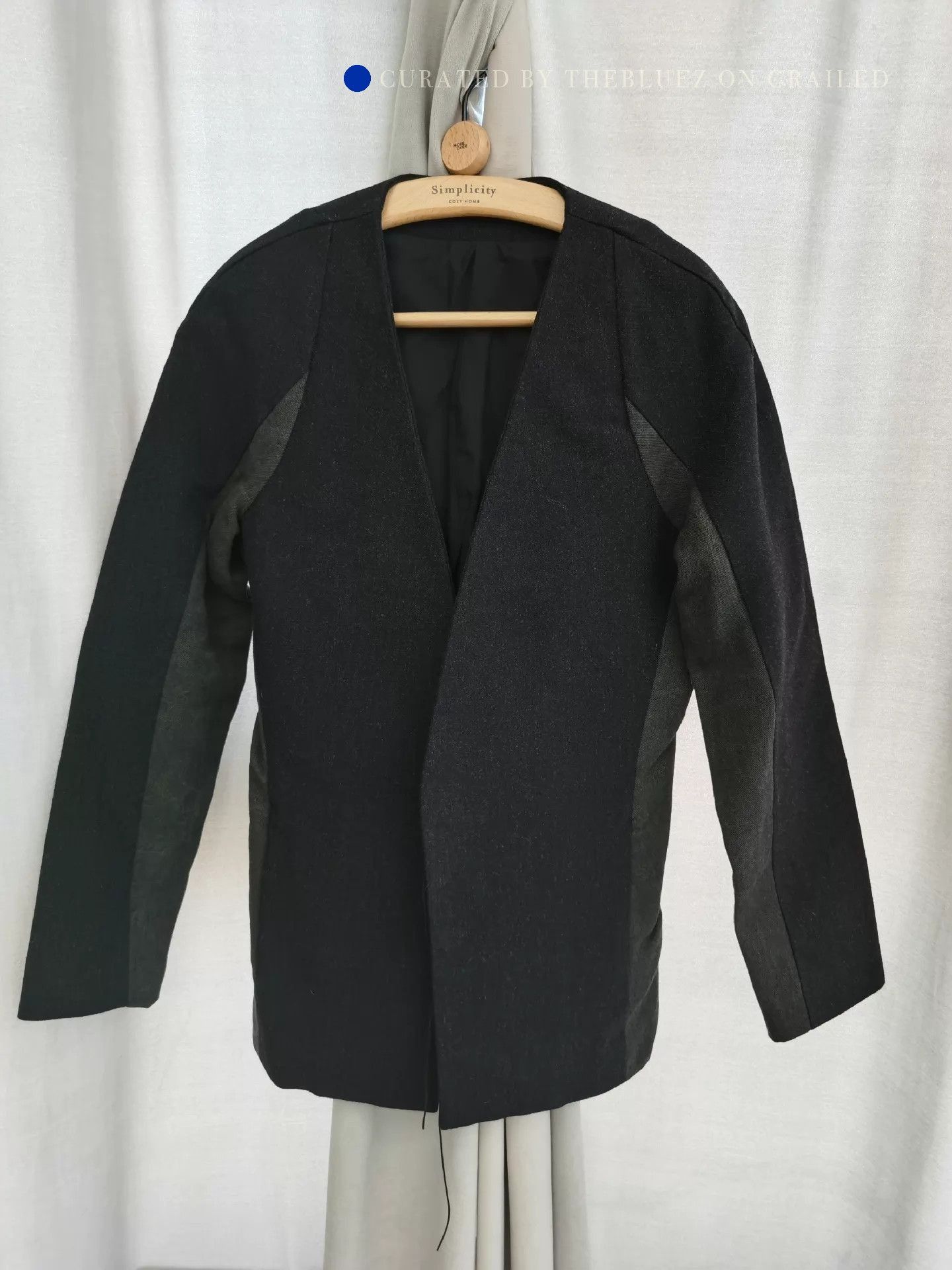 Individual Sentiments Minimalist Collarless Black Blazer Size US S / EU 44-46 / 1 - 1 Preview
