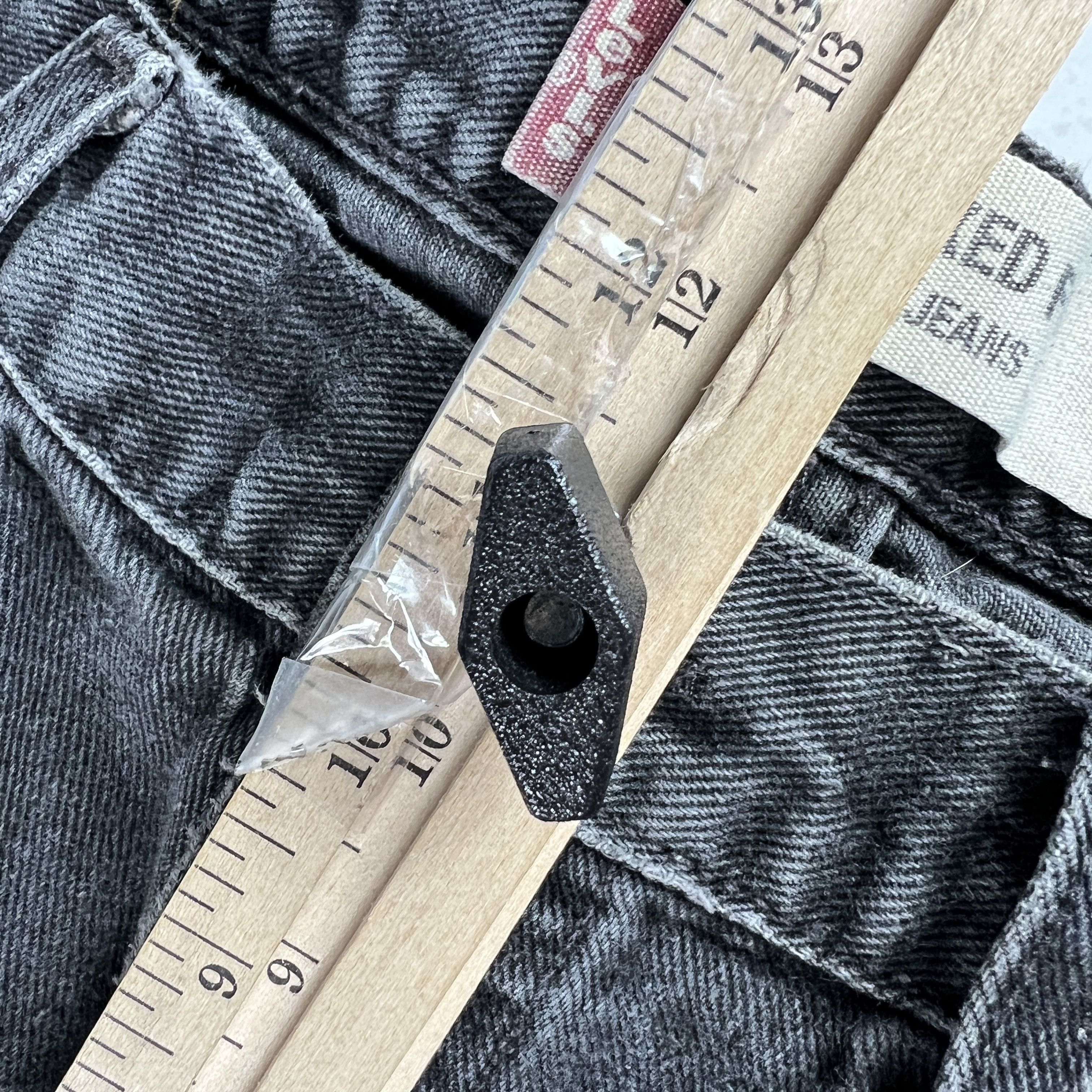 Levi's Y2K Levi's Jeans 550 Relaxed Black Faded Cotton Denim USA Size US 34 / EU 50 - 22 Thumbnail
