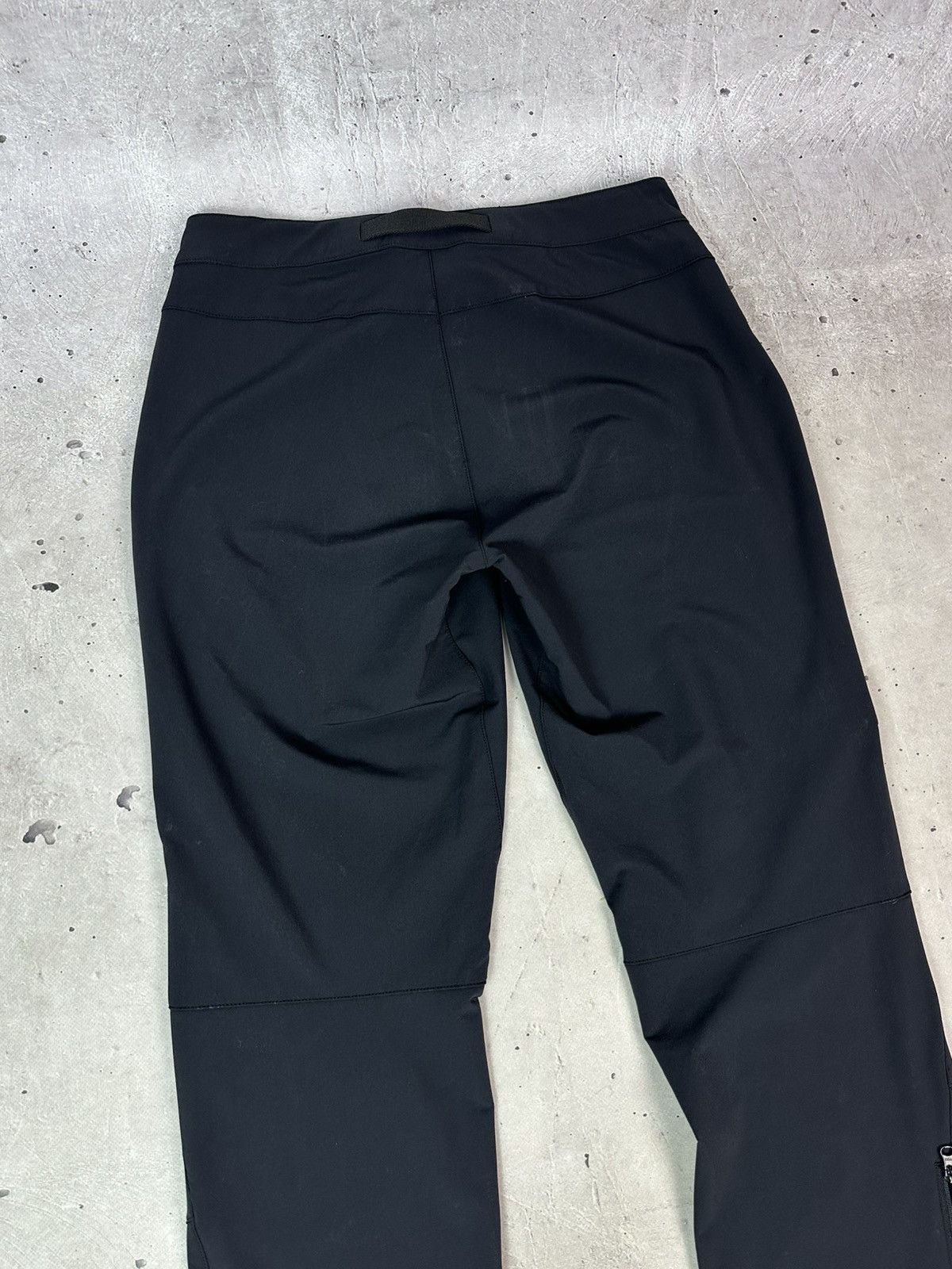 Mountain Equipment Mountain Equipment Chamois Outdoor Multipocket Tracking Pant Size 28" / US 6 / IT 42 - 8 Thumbnail