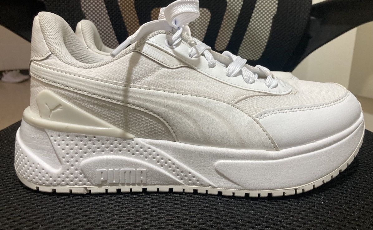 Puma PUMA R78 Disrupt LT Women’s 399066-01 “Pure White”-Perf Con. Size US 8.5 / IT 38.5 - 2 Thumbnail