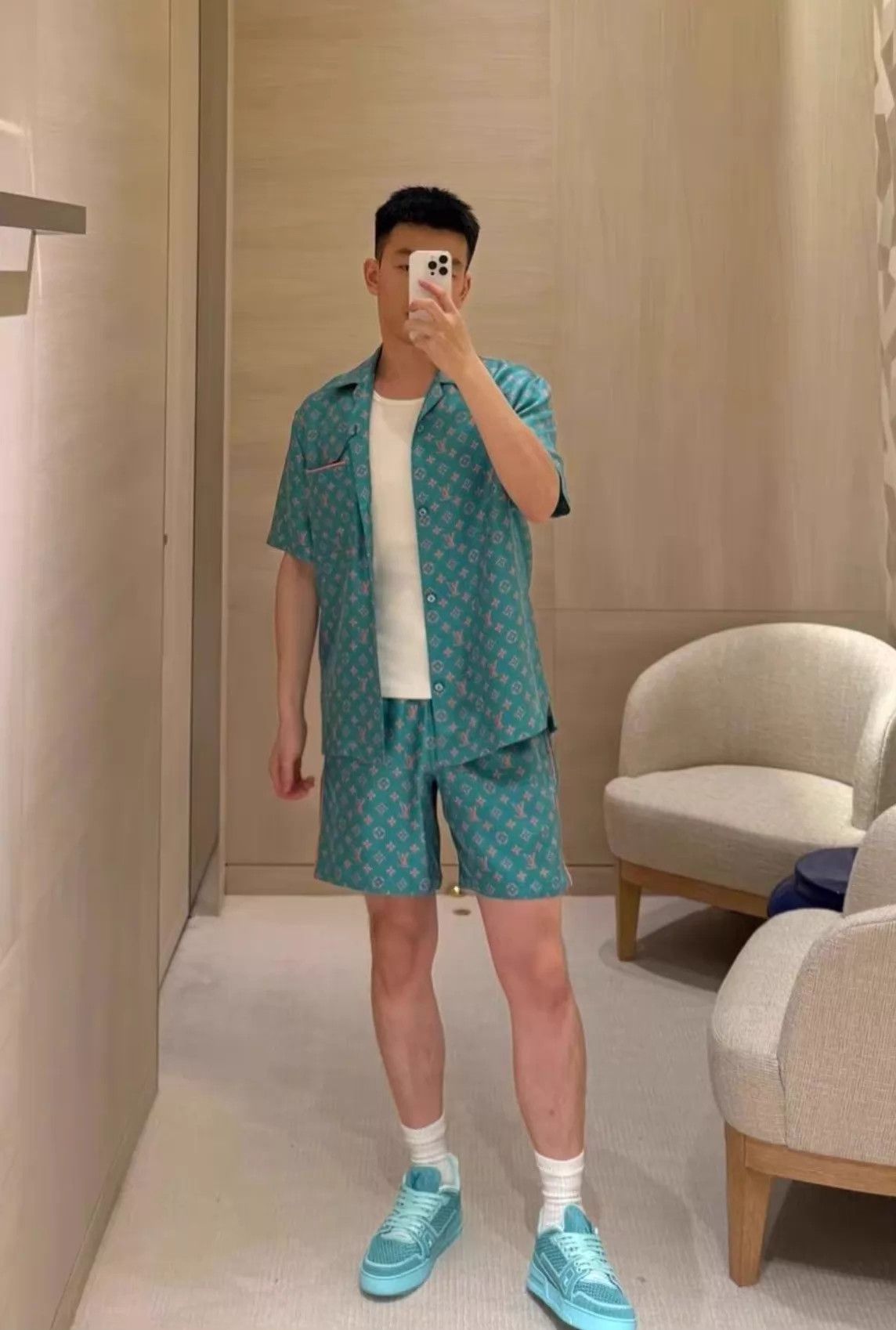 Louis Vuitton LV 25 Monogram Silk Short 44 Size US 28 / EU 44 - 7 Thumbnail