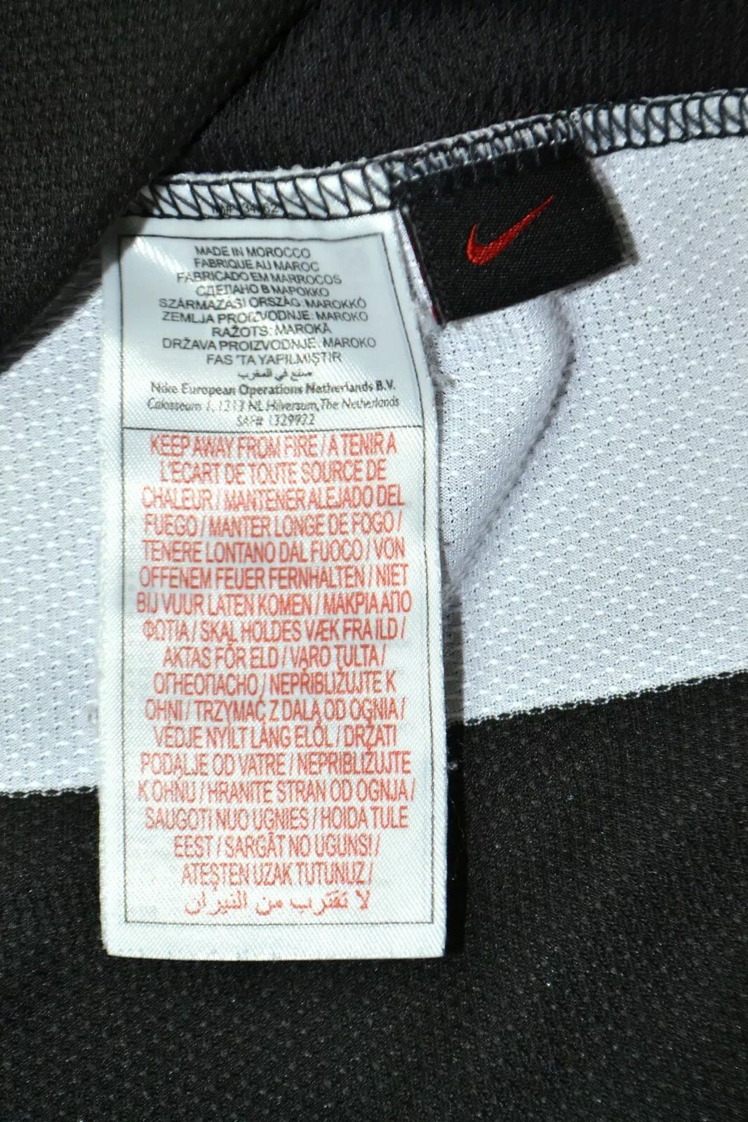 Nike JUVENTUS ITALY 2007/2008 HOME FOOTBALL SHIRT JERSEY NIKE M Size US M / EU 48-50 / 2 - 6 Thumbnail