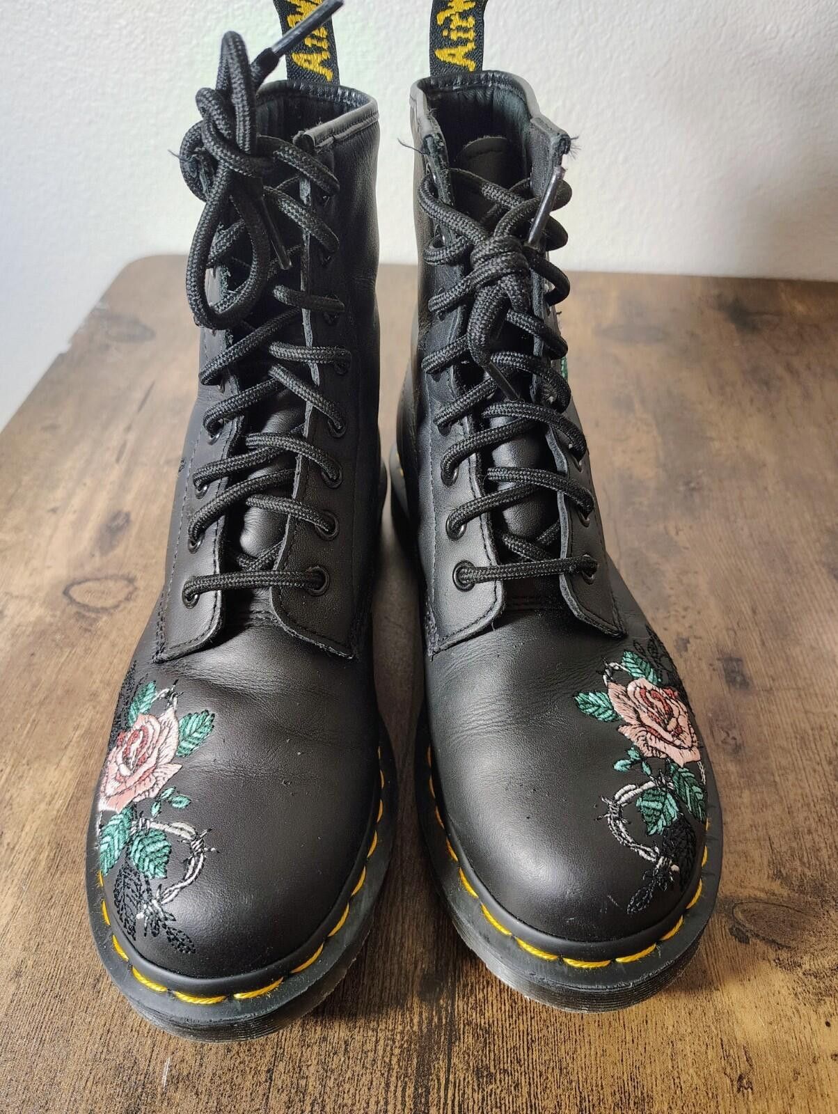 Dr. Martens Womens Dr. Marten's 1460 Vonda Chain II Black Combat Ankle 7 Size US 7 / IT 37 - 3 Thumbnail