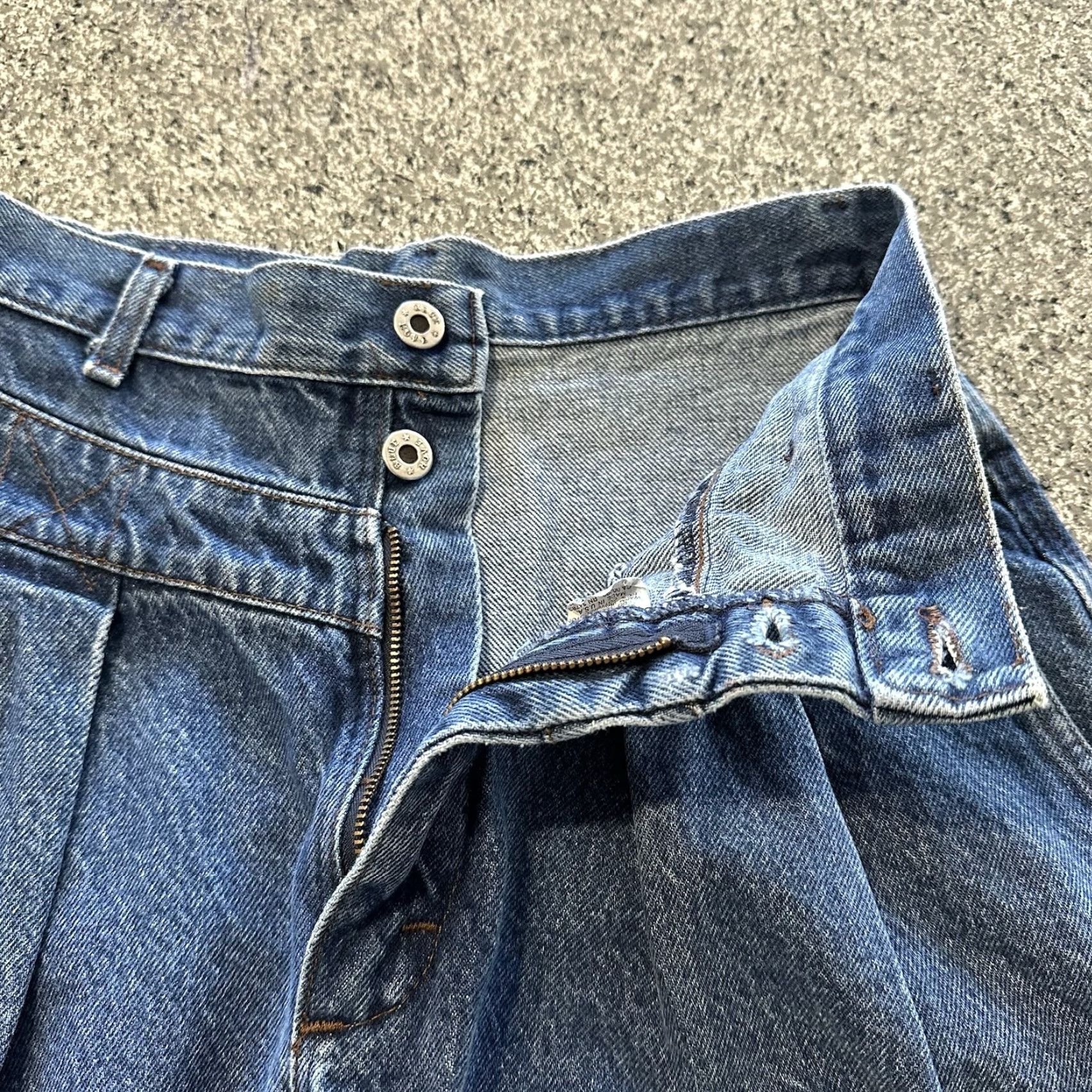 Lee VINTAGE Lee Jeans Womens 12 32x31 Pleated High Rise Mom 80s 90s Made in USA Jeans Women 5-Pocket Design Blue Denim Size 34" / US 12 / IT 48 - 7 Thumbnail