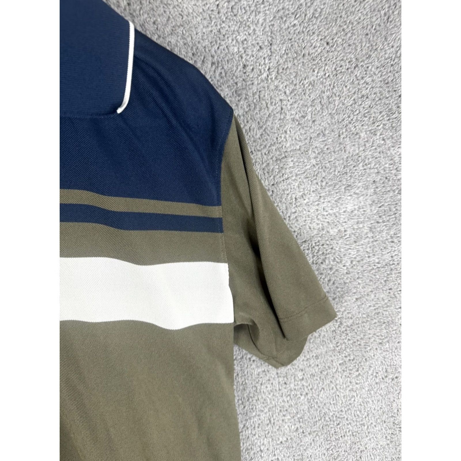 UNTUCKit UNTUCKit Polo Shirt Mens M Blue Green Stripe 100% Polyester Golf Casual Polo Shirt Mens M Color Green Striped Short Sleeve Size US M / EU 48-50 / 2 - 3 Thumbnail