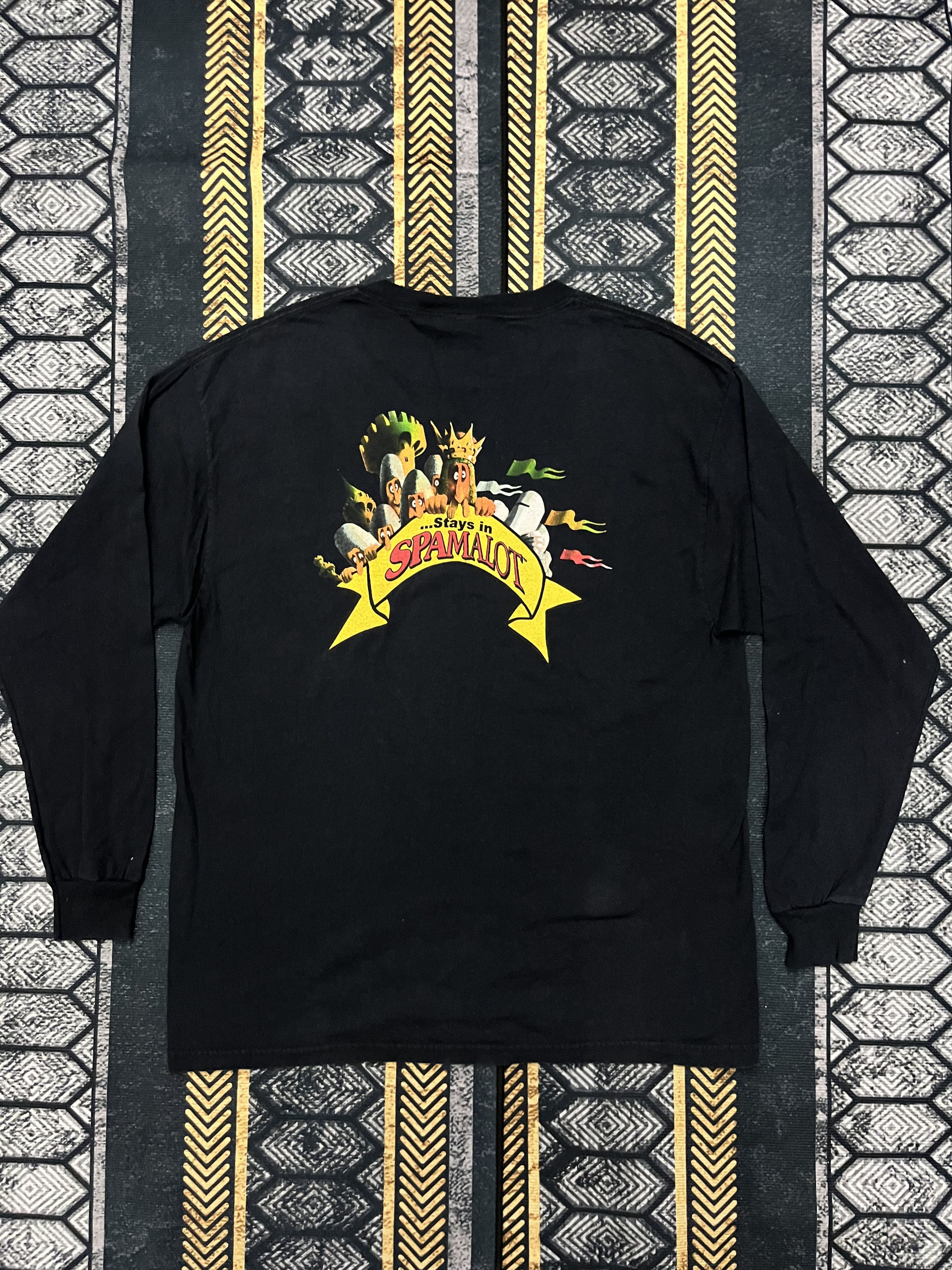 Expert Horror 🔥 MONTHY PHYTON STAYS IN SPAMALOT TEE Size US L / EU 52-54 / 3 - 9 Thumbnail
