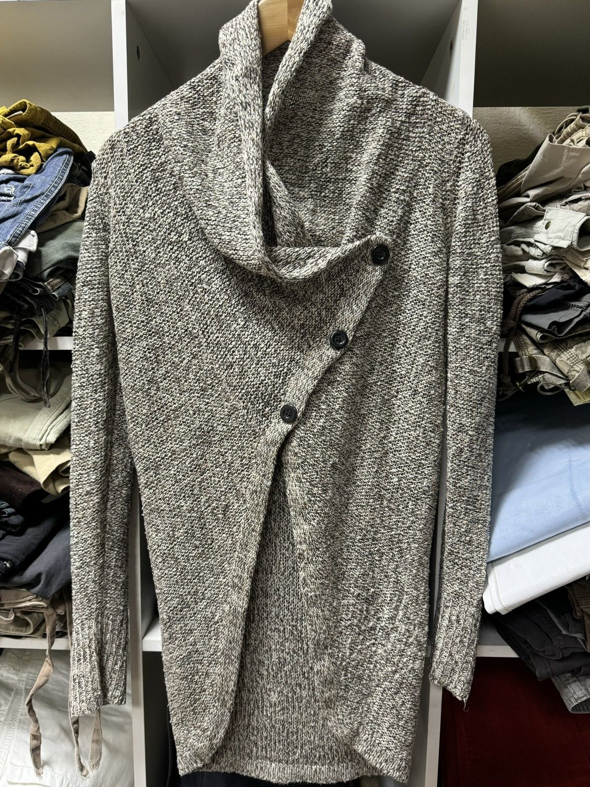 Japanese Brand Vintage Asymmetric Button Long Sweater Size US M / EU 48-50 / 2 - 1 Thumbnail