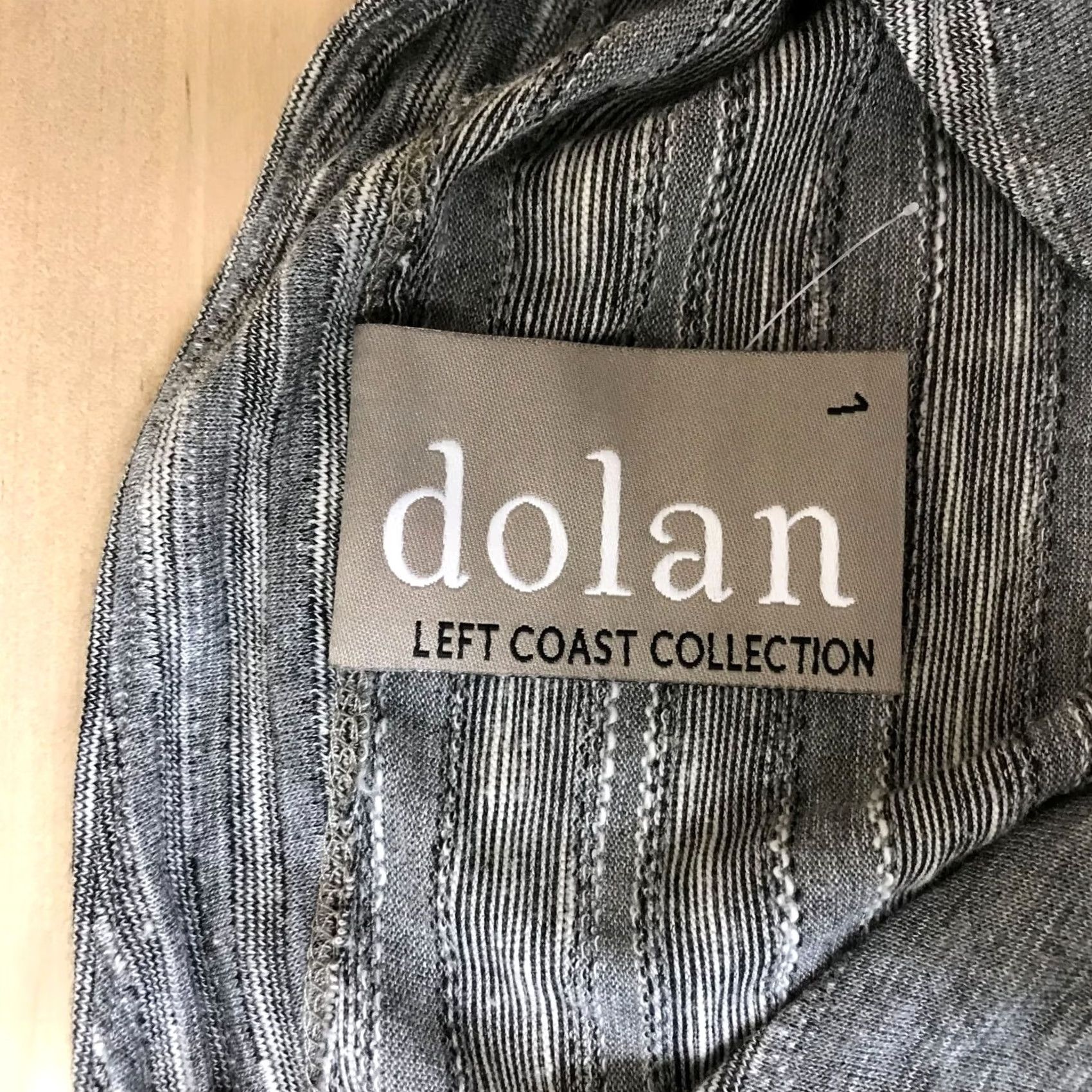 Vintage W0MEN'S LARGE GRAY SLEEVELESS TUNIC TOP COTTON BLEND ROUND NECK Size US L / EU 52-54 / 3 - 7 Thumbnail