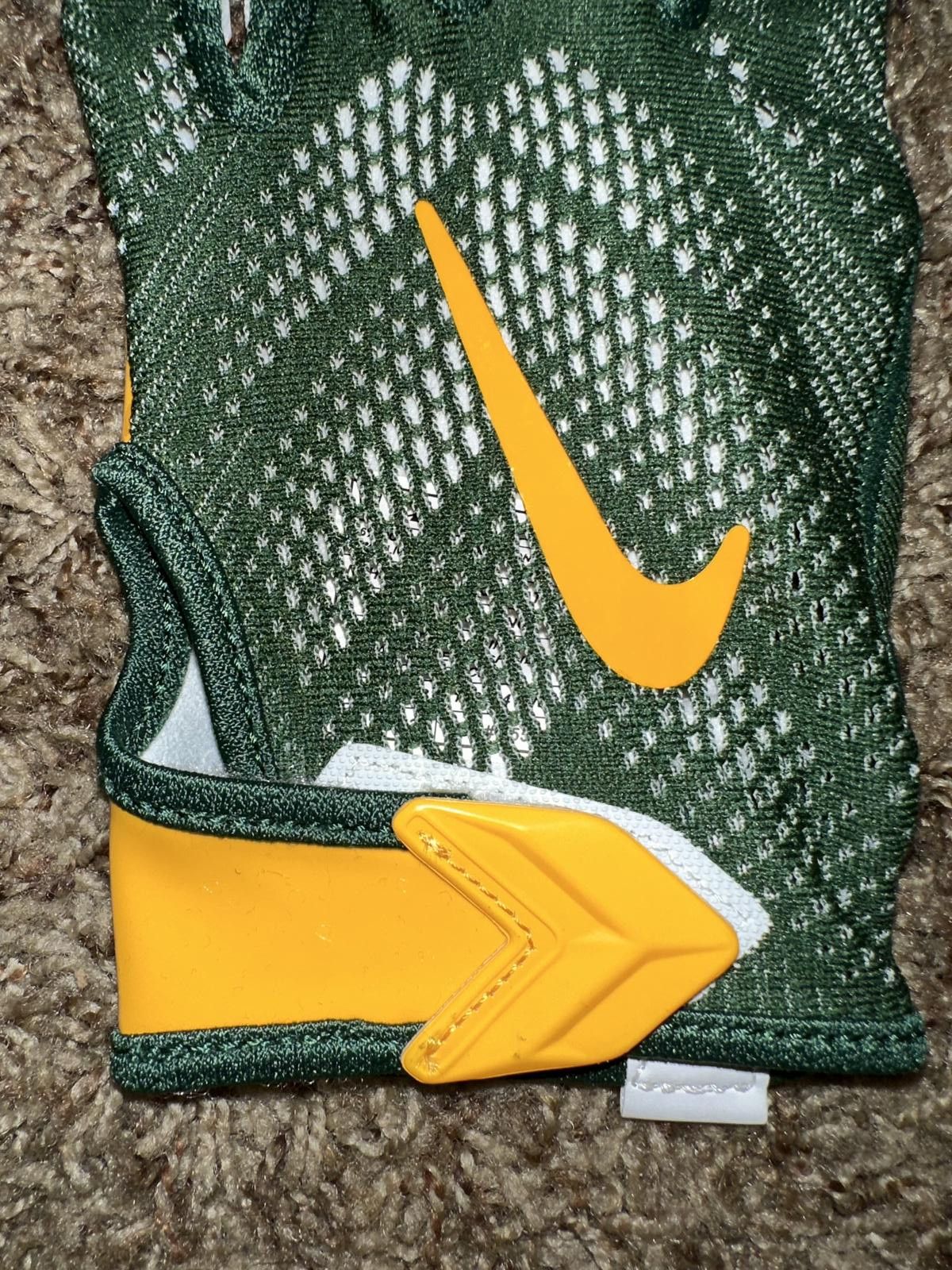 Nike Nike NFL Green Bay Packers Vapor Knit On Field Football Gloves Size ONE SIZE - 2 Thumbnail