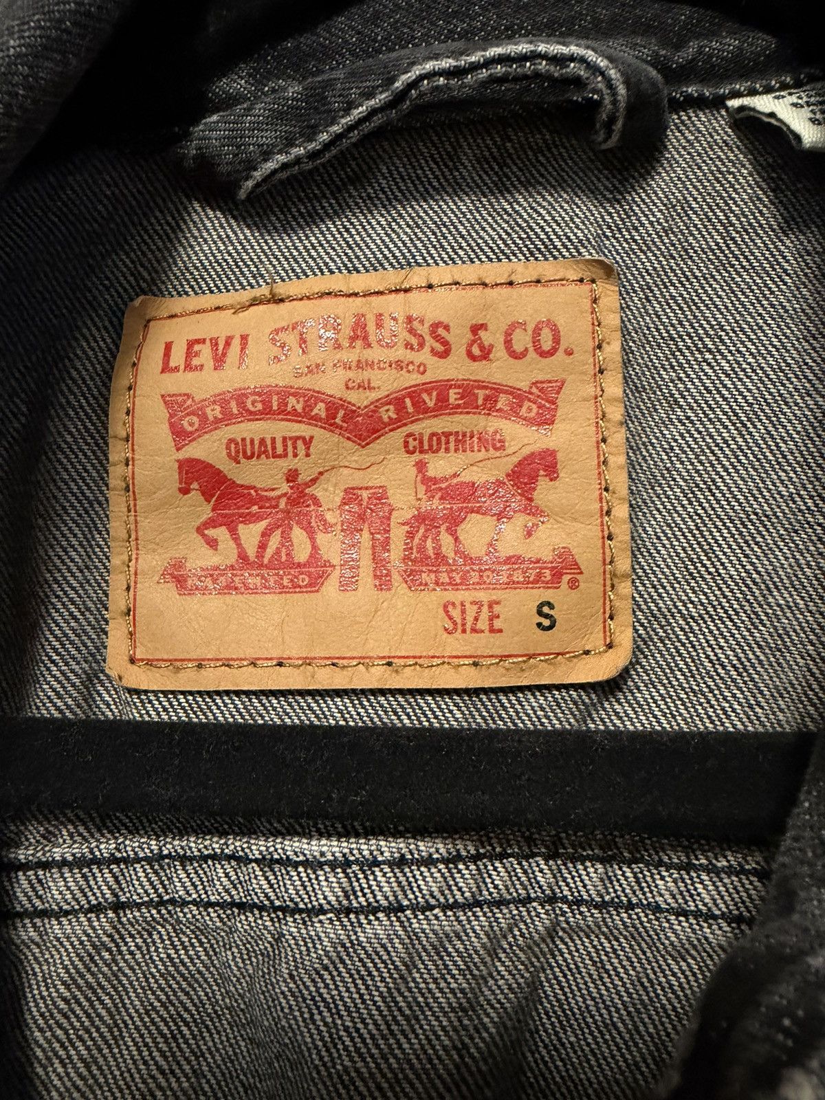 Levi's Levis relaxed fit trucker jacket in black charcoal Size US S / EU 44-46 / 1 - 3 Thumbnail
