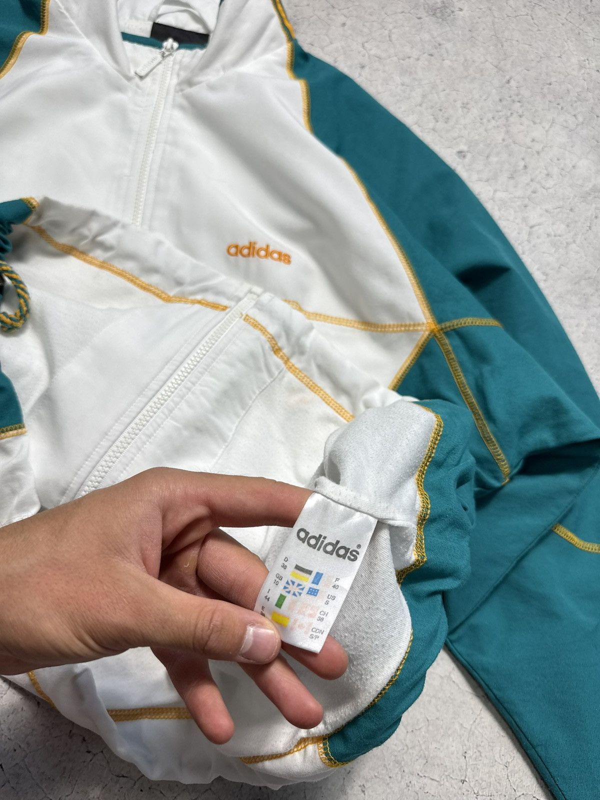 Adidas Adidas Vintage Nylon Light Full Zip Jacket Size US S / EU 44-46 / 1 - 9 Thumbnail