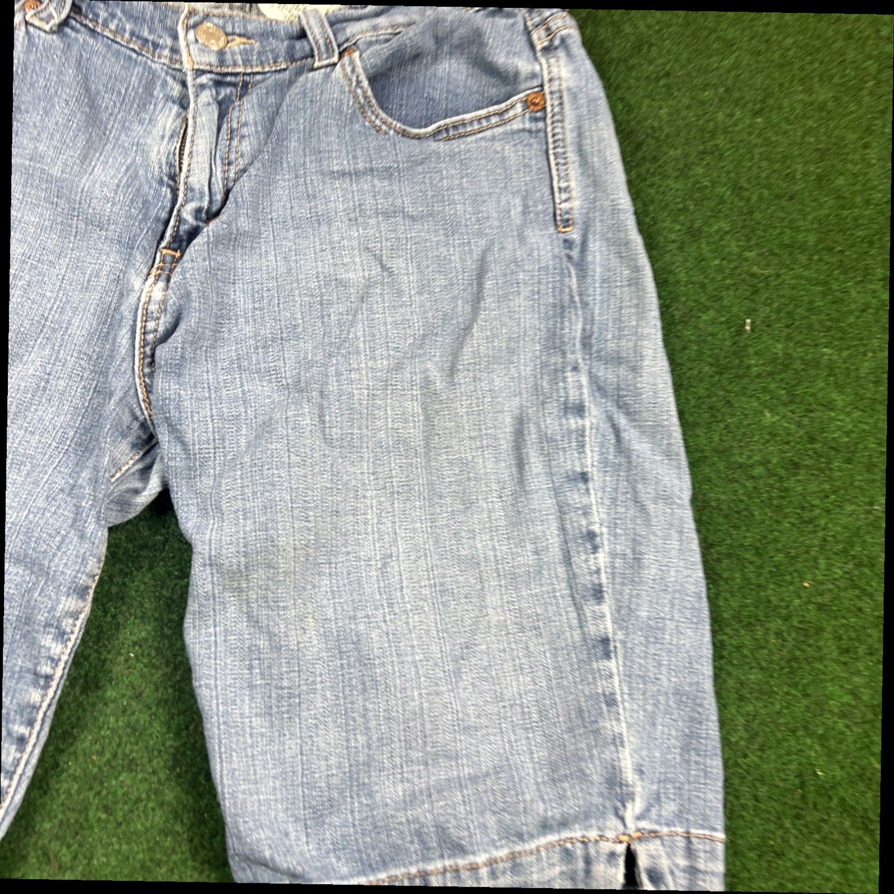Levi's Levi Strauss Signature 515 Women's Mid-Rise Shorts Size 10 Cut-offs Med Wash Size 32" / US 10 / IT 46 - 6 Thumbnail