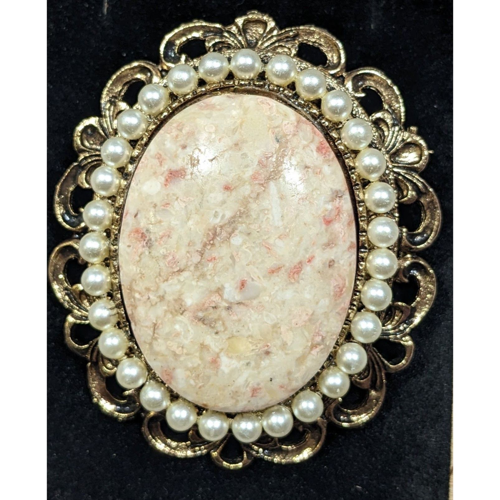 Other Vintage Victorian Style Gold Tone With Pink/White Agate Broo Size ONE SIZE - 3 Thumbnail