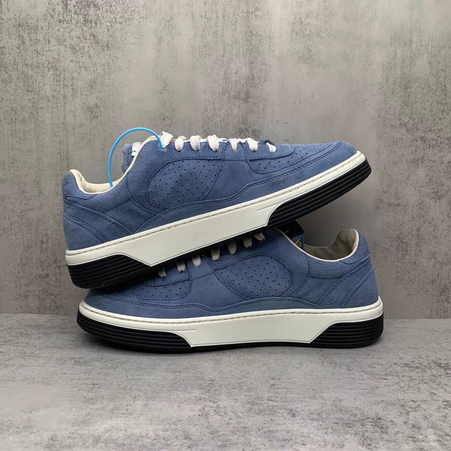 Chanel Chanel Mist Blue Suede Sneakers 38 98 New JZ1556 Size US 7.5 / IT 37.5 - 3 Thumbnail