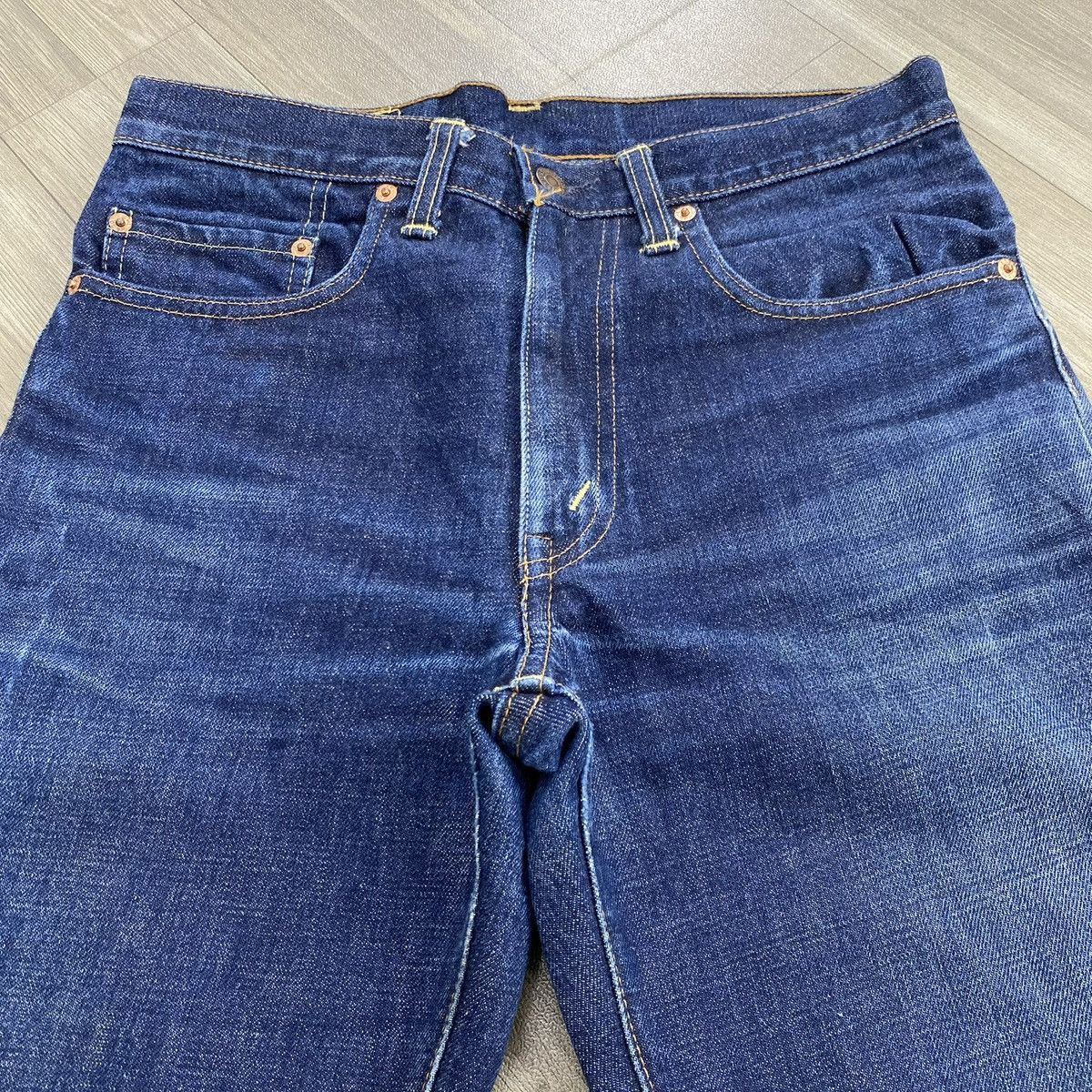 Levi's Vintage Clothing 1990s Vintage Levis 517 Bell Button Bootcut Flared Jeans Size US 31 - 6 Thumbnail