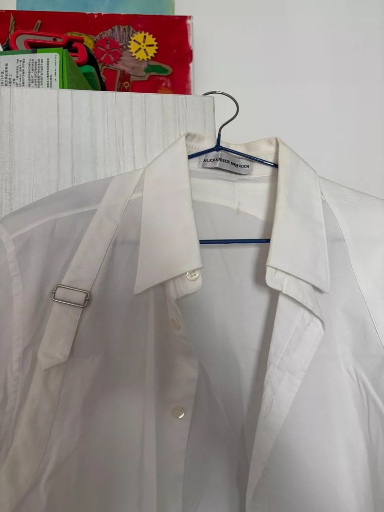 Alexander McQueen Alexander McQUEEN Authentic white shirt with iconic design. Size US L / EU 52-54 / 3 - 1 Thumbnail