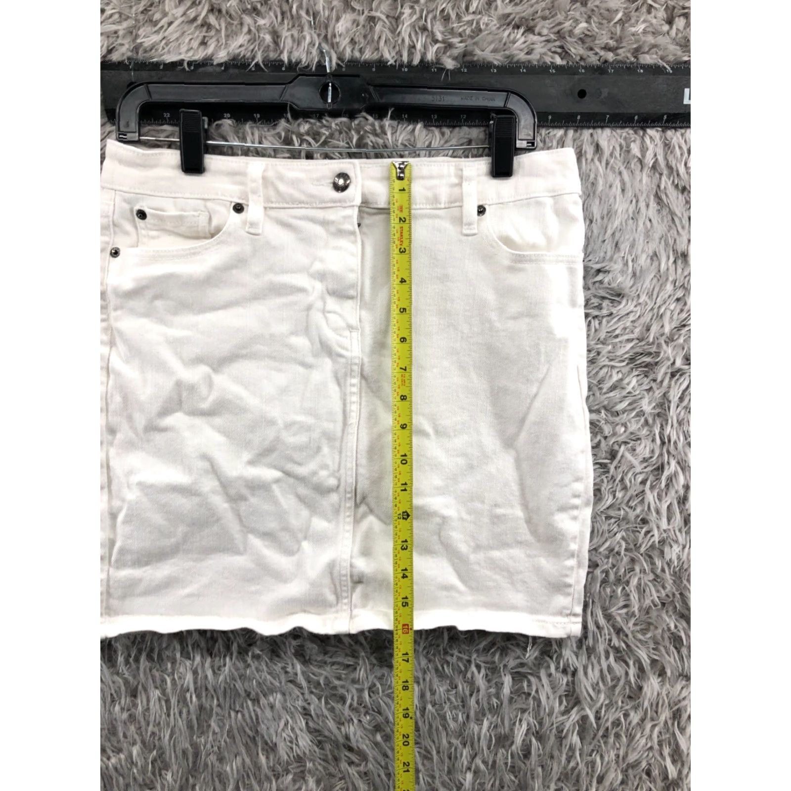 J.Crew J.Crew Skirt Womens Size 30 White Midi Straight & Pencil Twill with Pockets Logo Barbie Button Front Flat Front Regular Rise Mid Wash Linen? Size 30" / US 8 / IT 44 - 3 Thumbnail