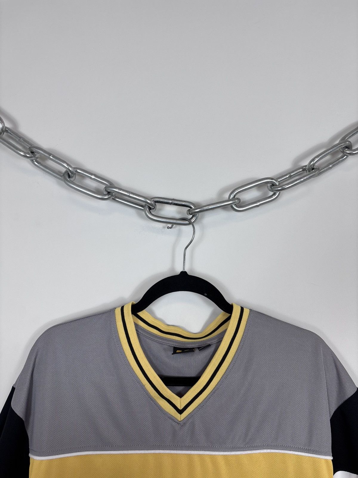 Wu-Tang Clan Wu-Tang Clan 36 Big Logo V-Neck Jersey T-Shirt Tee Size US L / EU 52-54 / 3 - 4 Thumbnail