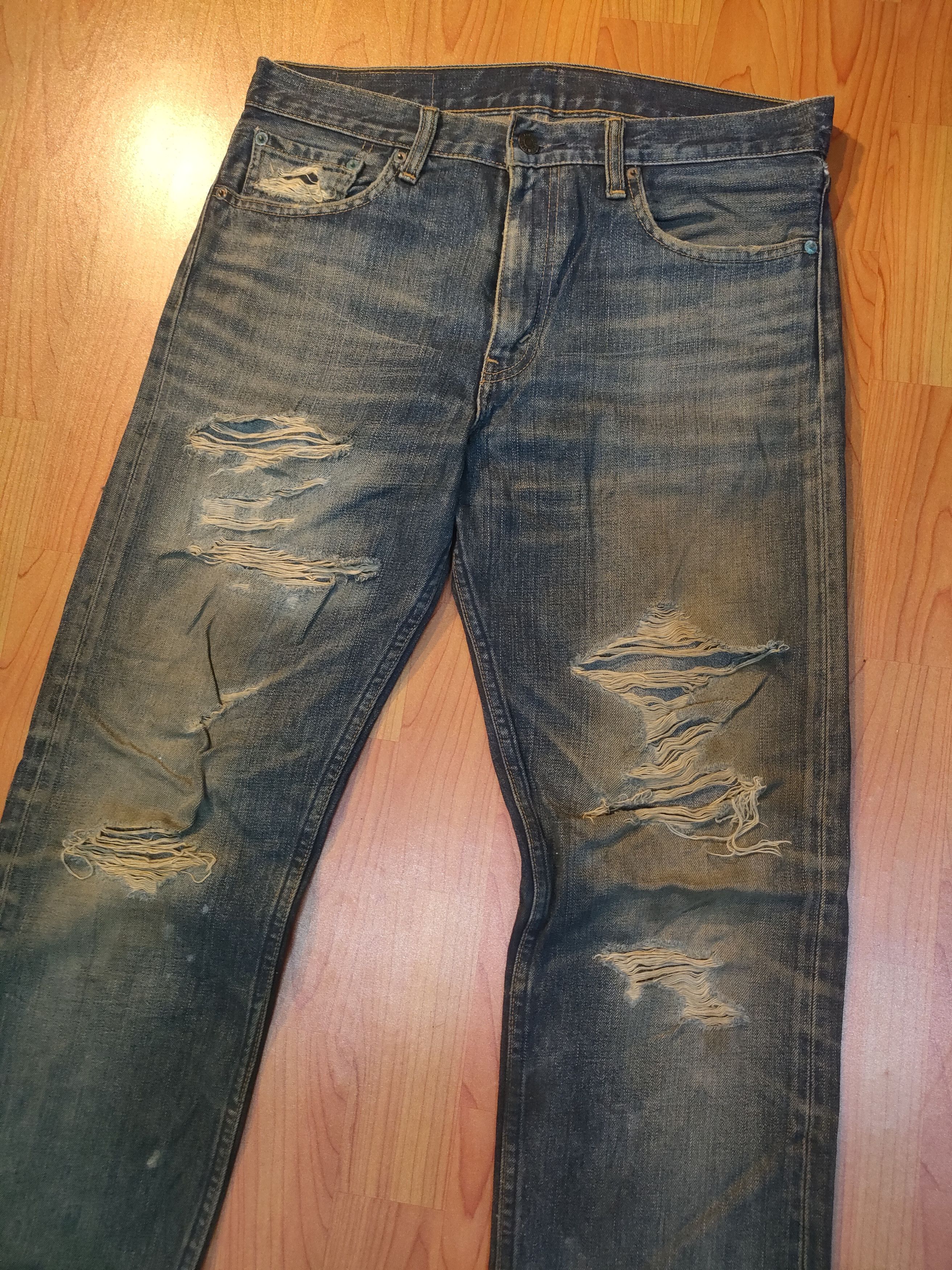 Other Distressed Levi's Jeans Size US 33 - 7 Thumbnail