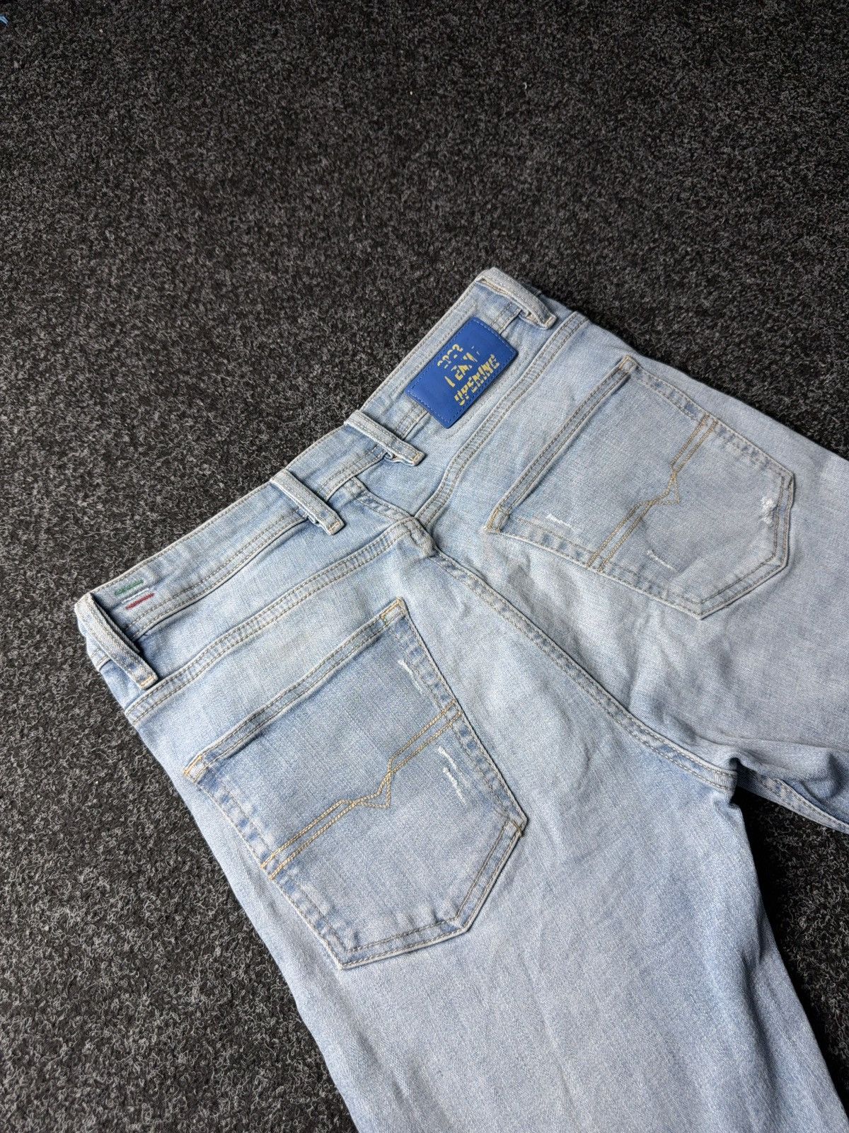 Diesel Luxury 00s Diesel Skinny Light Wash Jeans Y2K Made in Italy Size US 31 - 16 Thumbnail