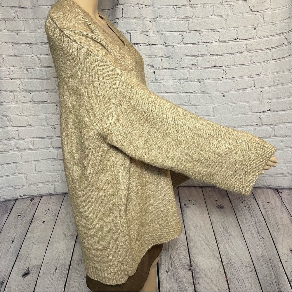 Pull & Bear New Pull & Bear Brown V-Neck Drop Shoulder Sweater Size M Size M / US 6-8 / IT 42-44 - 3 Thumbnail