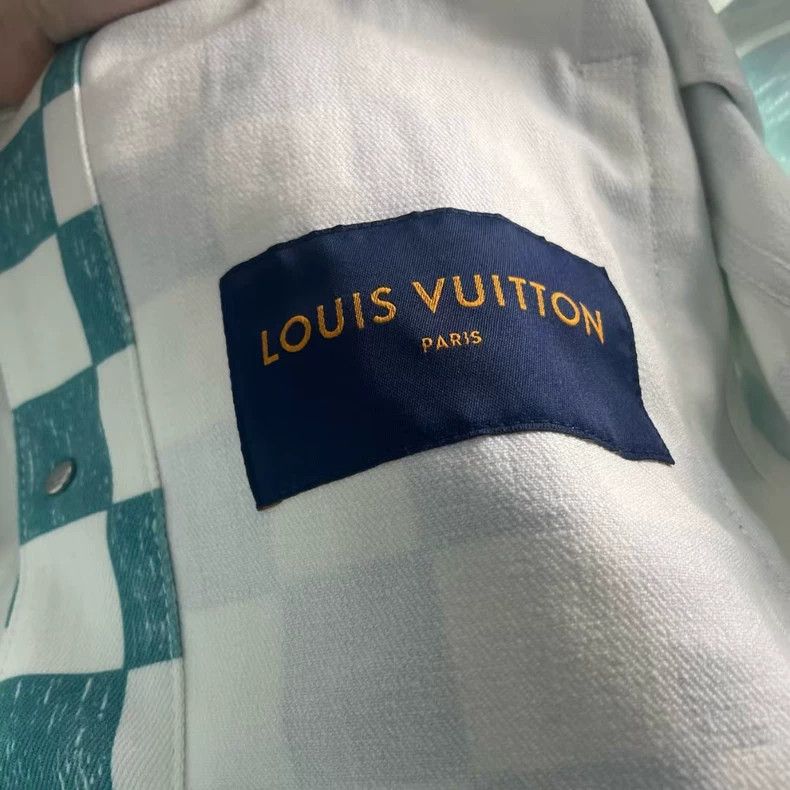 Louis Vuitton Louis Vuitton White and green checkerboard denim jacket Size US S / EU 44-46 / 1 - 5 Thumbnail