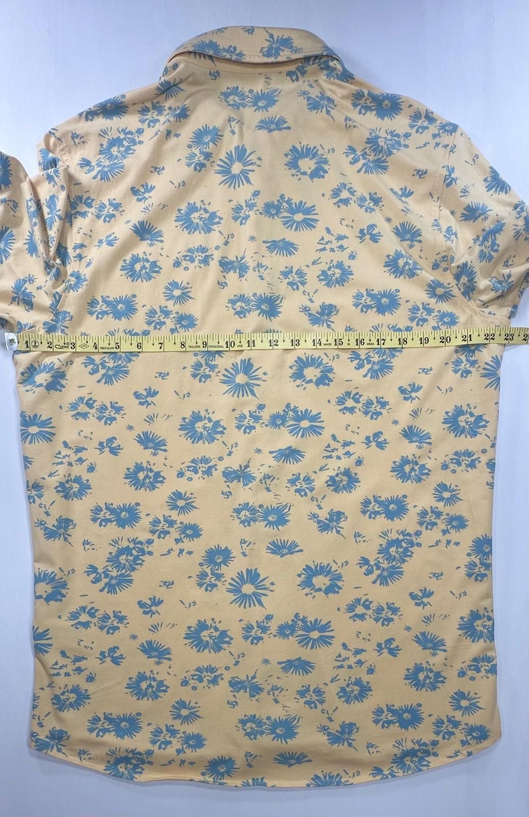 TravisMathew Travis Mathew Floral Patterned Button Up Shirt Yellow Men L Size US L / EU 52-54 / 3 - 4 Thumbnail