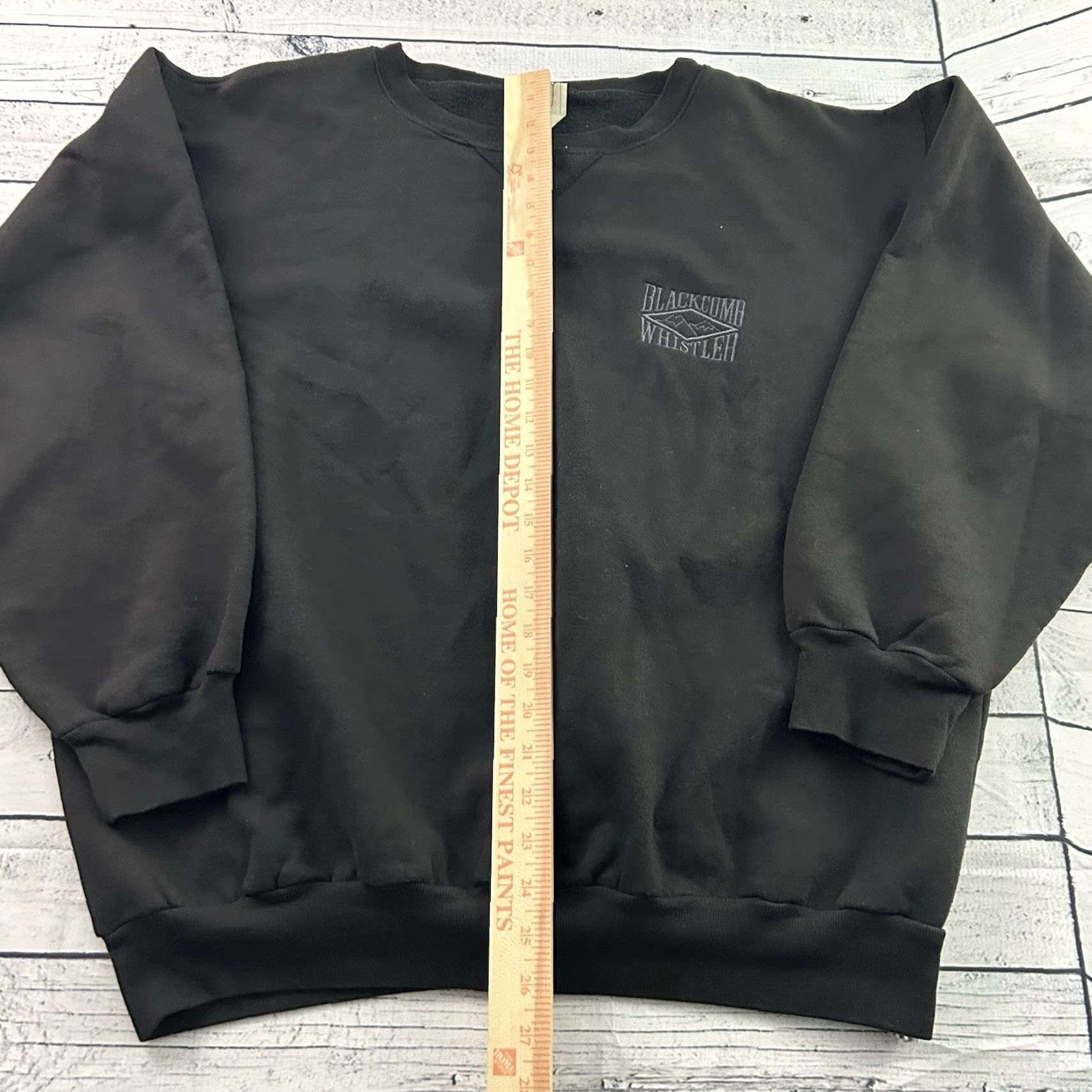 Whistles VINTAGE Ultimate Blackcomb Whistler Crewneck Sweatshirt Men’s Large Black Sweatshirt Mens Large Black Whistler 90s Event Vintage Size US L / EU 52-54 / 3 - 4 Thumbnail