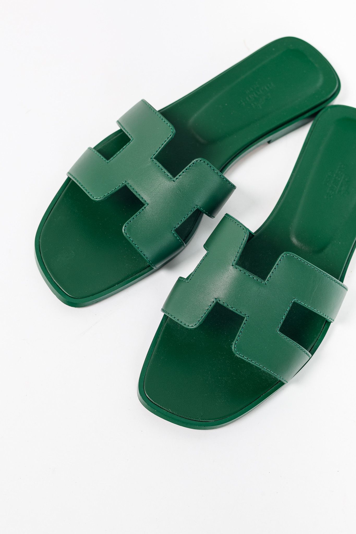 Hermes Hermes Oran Vert Electrique Calfskin H-Strap Sandals Size US 7.5 / IT 37.5 - 7 Thumbnail
