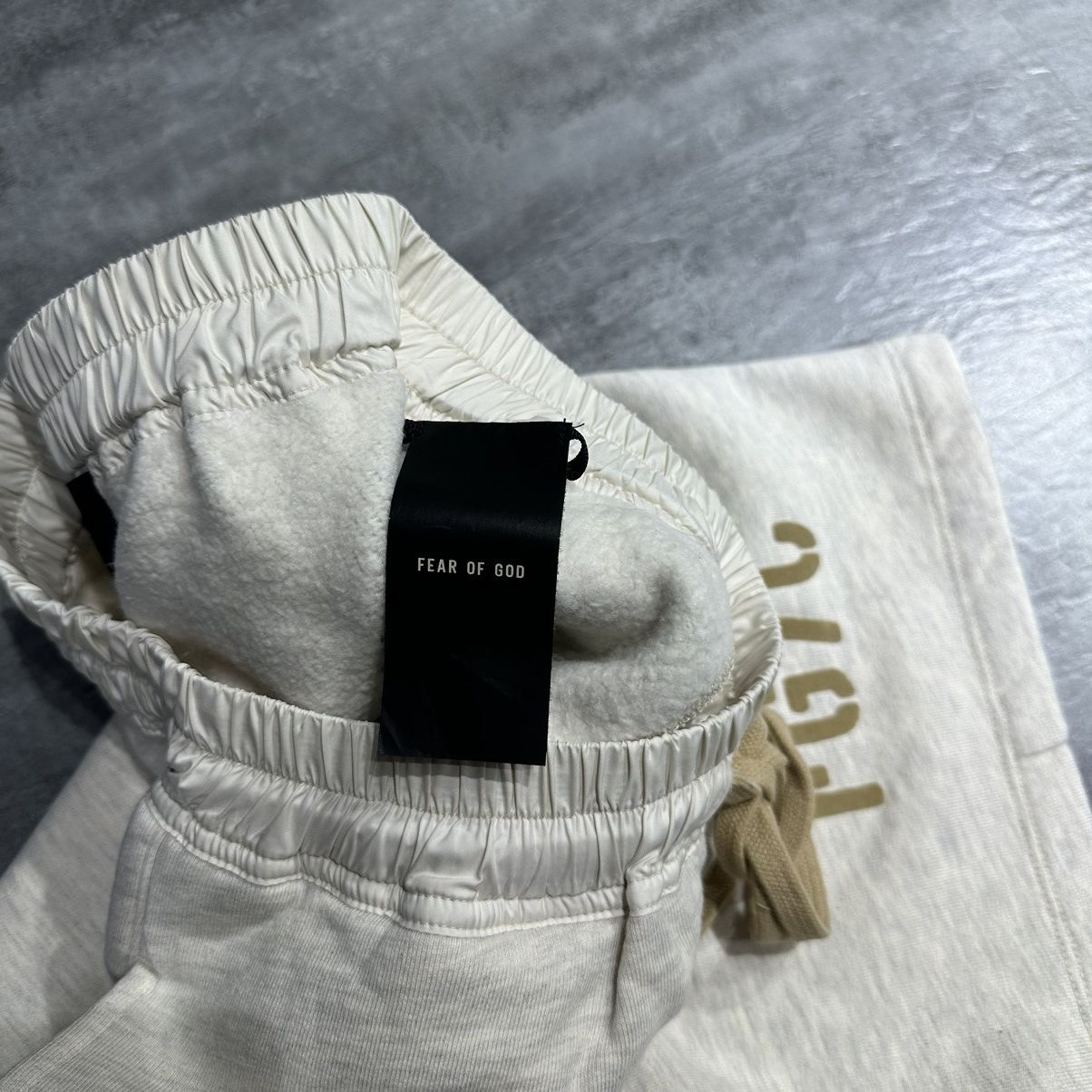 Fear of God Fear of God 7th FG7C Sweatshort - Cream Heather Size US 30 / EU 46 - 8 Thumbnail