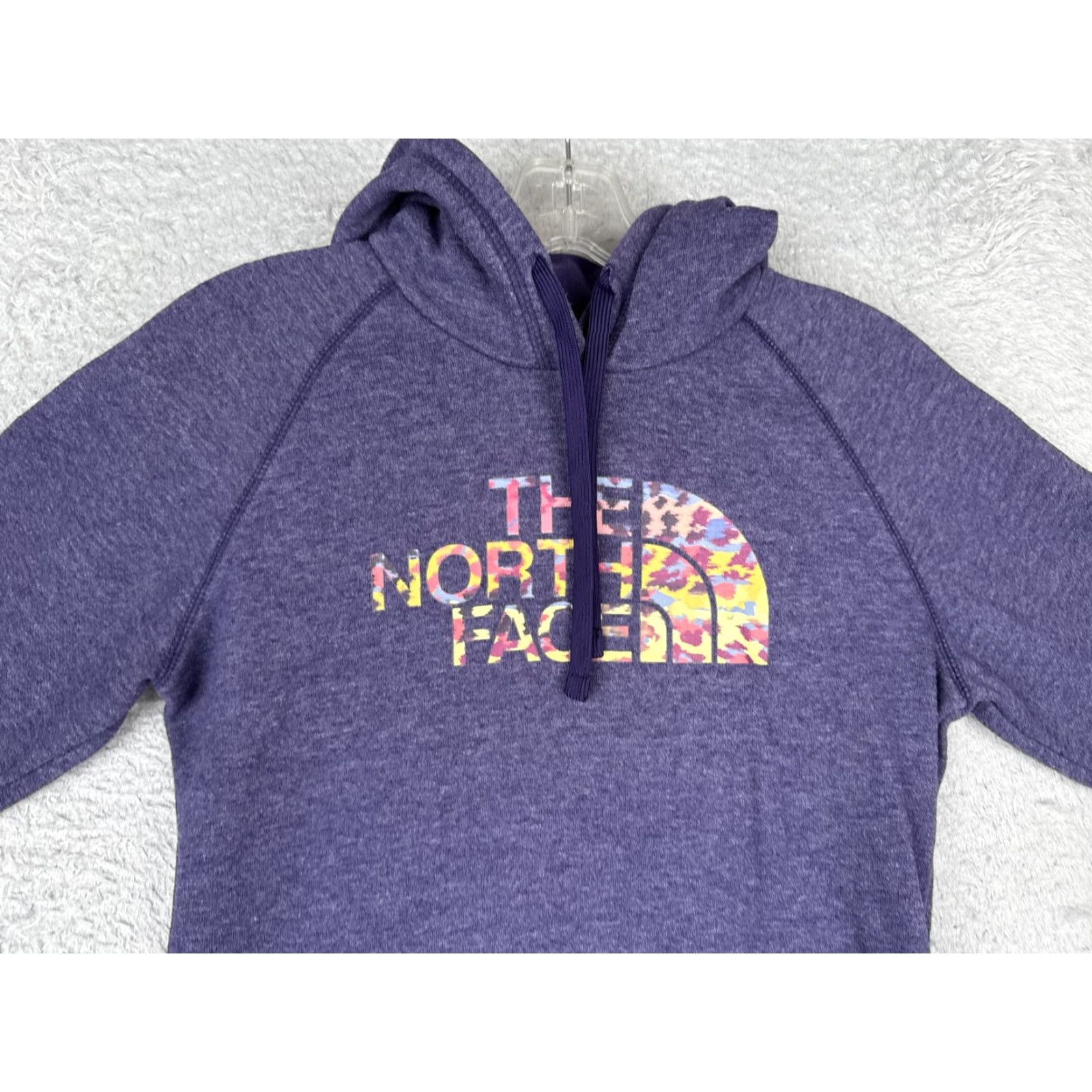 The North Face The North Face Hoodie Womens Small Purple Pullover Fleece Logo Sweatshirt Hike Size S / US 4 / IT 40 - 4 Thumbnail