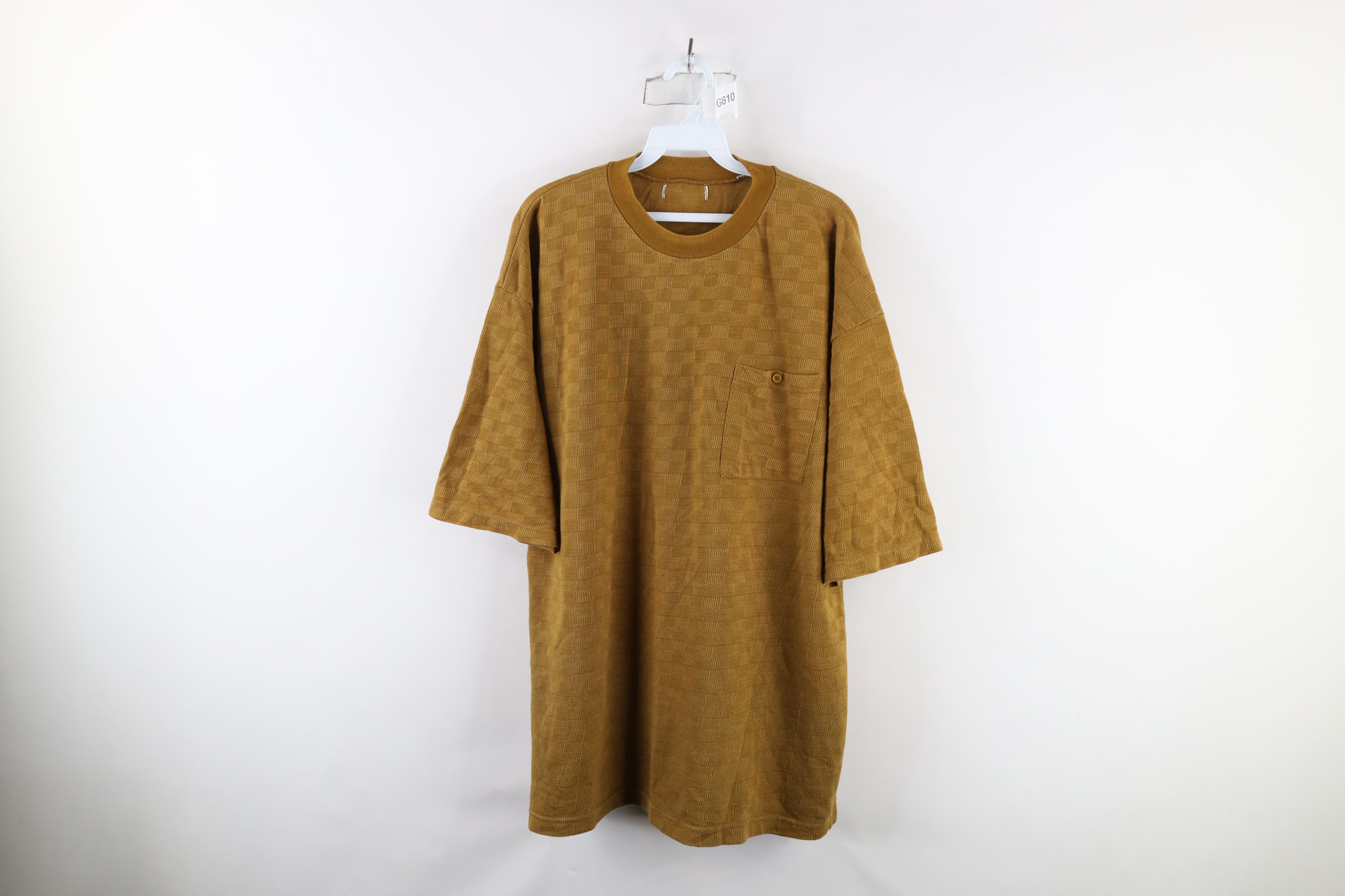 Vintage Vintage 90s Streetwear Checkered Knit Pocket T-Shirt Gold Size US XL / EU 56 / 4 - 1 Thumbnail