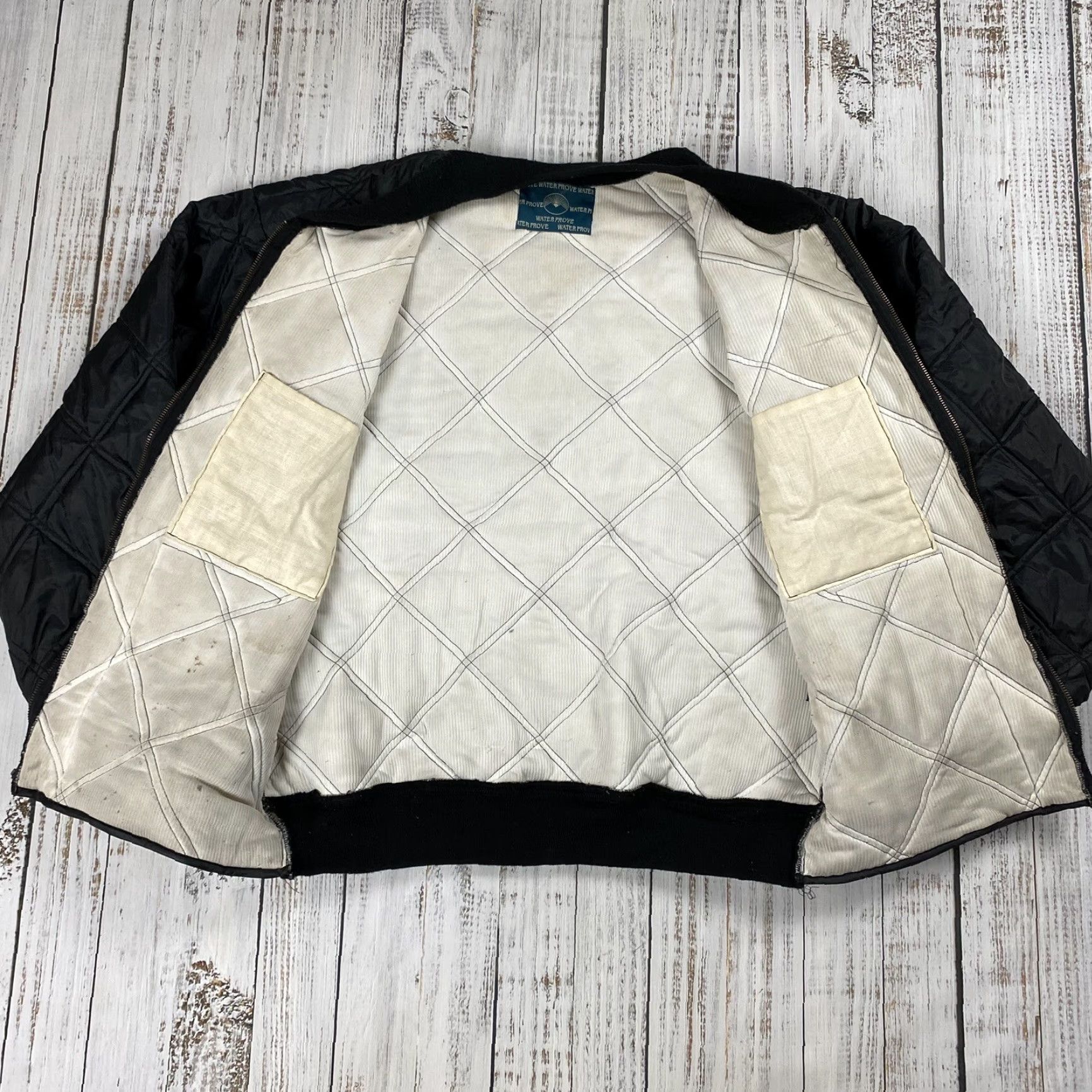 Vintage VTG 90S WATER PROVE DIAMOND QUILTED THERMAL INSULATED BOMBER JACKET M - NYLON OUTER SHELL WATER PROVE Size US M / EU 48-50 / 2 - 5 Thumbnail