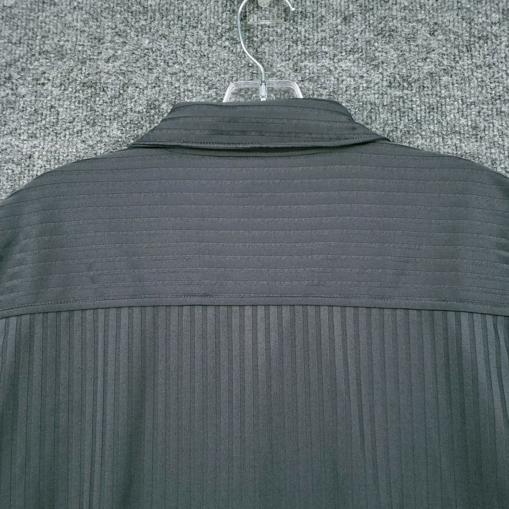 Carbon Carbon Shirt Mens S Small Button-Up Gray Textured Stripe Short Sleeves Casual Size US S / EU 44-46 / 1 - 6 Thumbnail