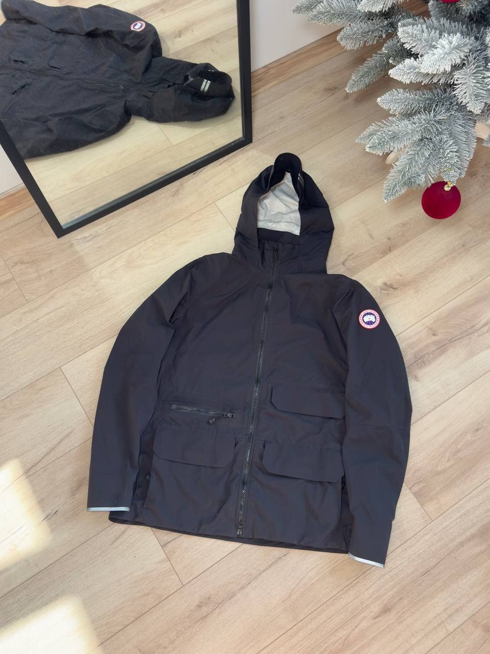 Canada Goose Canada Goose Women’s Pacifica Jacket Size M Black Noir Size M / US 6-8 / IT 42-44 - 1 Thumbnail