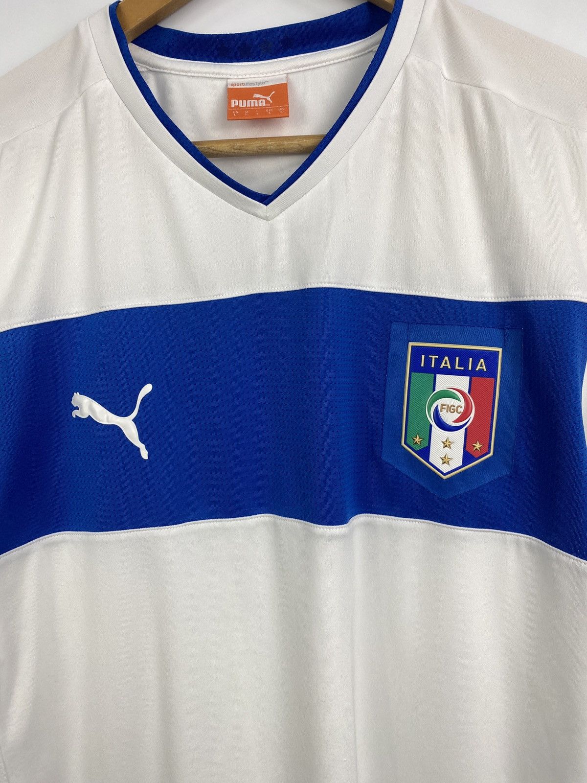 Puma 🇮🇹 Vintage Y2K Puma Italy Soccer Jersey T-Shirt Retro Rare Size US L / EU 52-54 / 3 - 4 Thumbnail