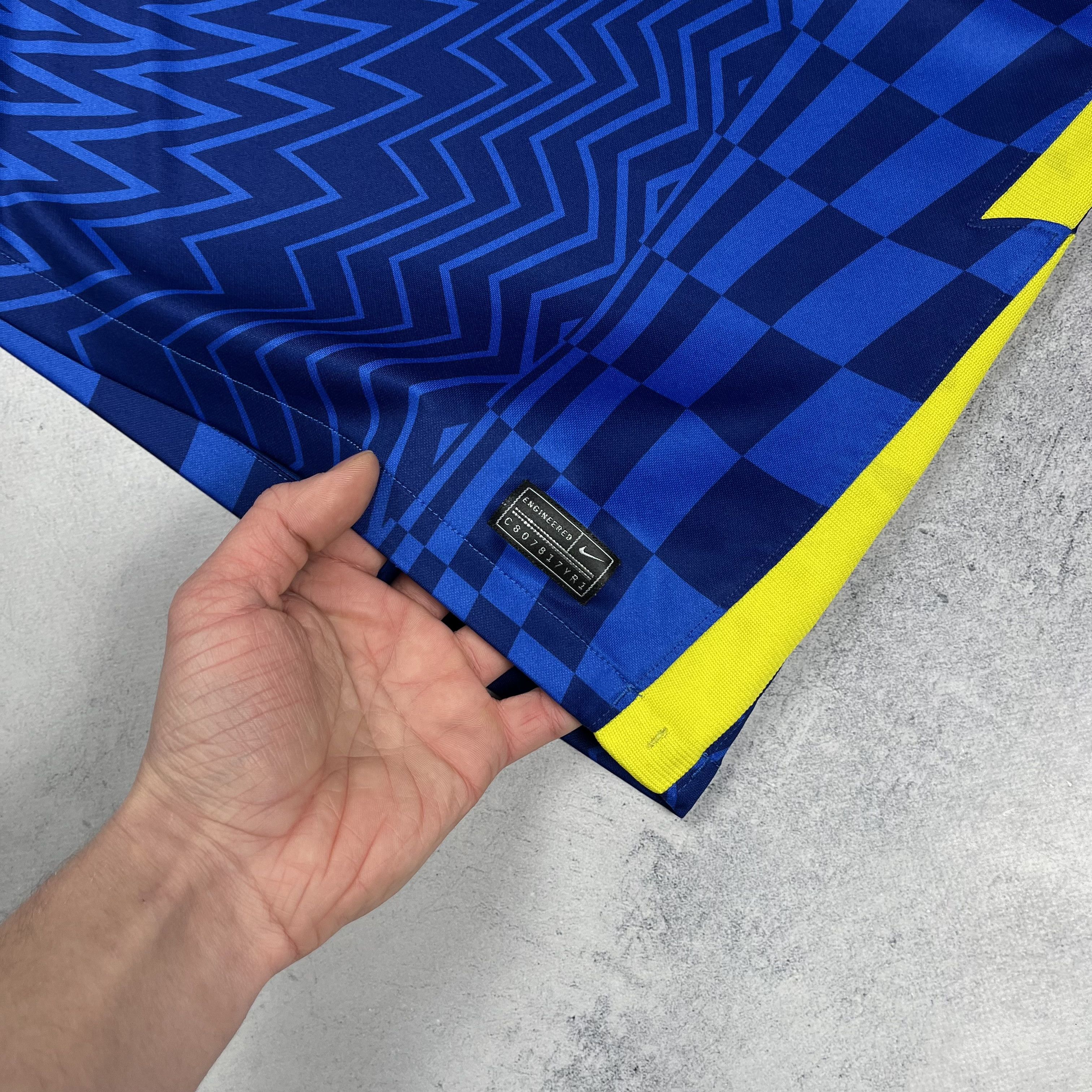 Nike FC Chelsea Nike Home Kit Soccer Jersey Shirt 2021/2022 Size US S / EU 44-46 / 1 - 7 Thumbnail
