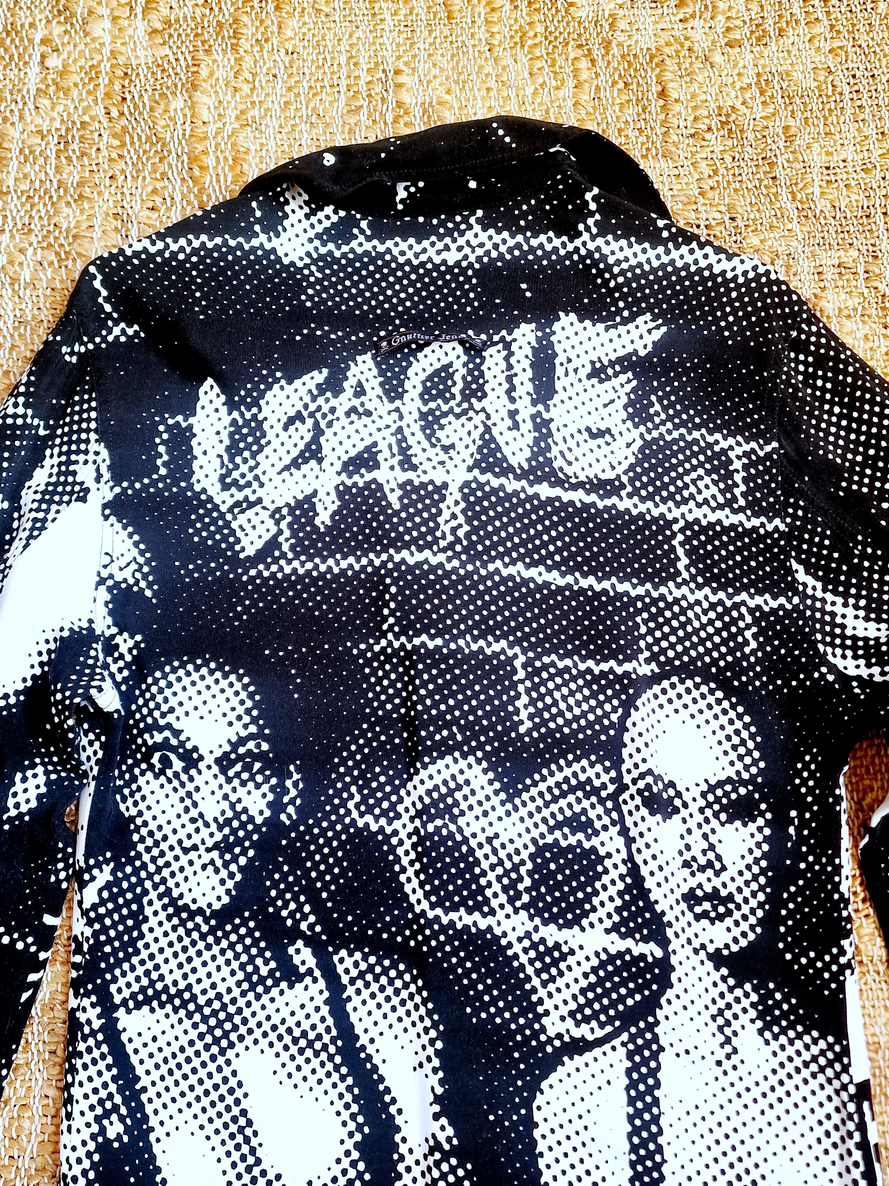 Jean Paul Gaultier Jean Paul Gaultier Fight Against Racism A/W 1997 Top Shirt Size S / US 4 / IT 40 - 13 Thumbnail