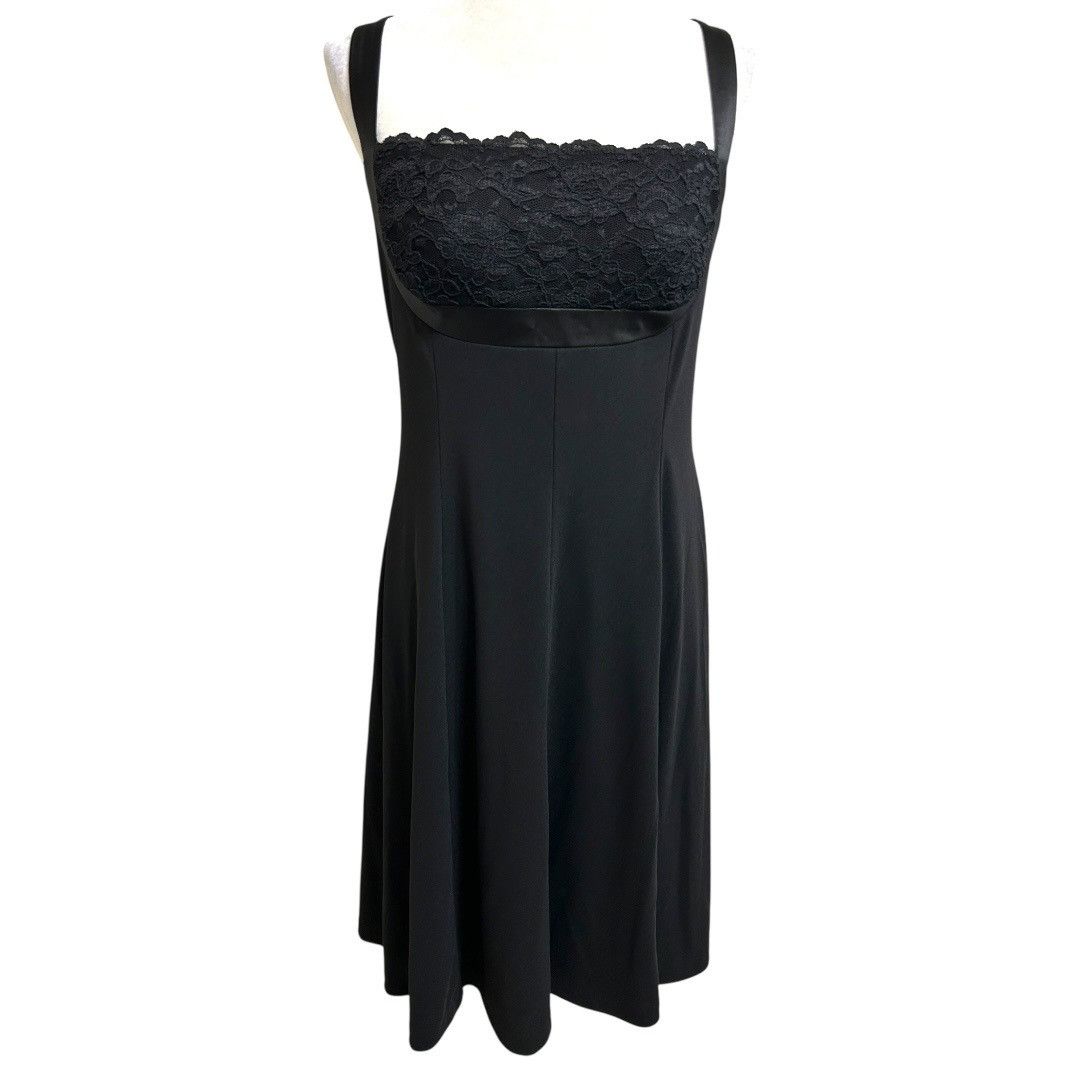 White House Black Market NWT White House Black Market Black Lace Bodice Formal Event Size L / US 10 / IT 46 - 1 Thumbnail