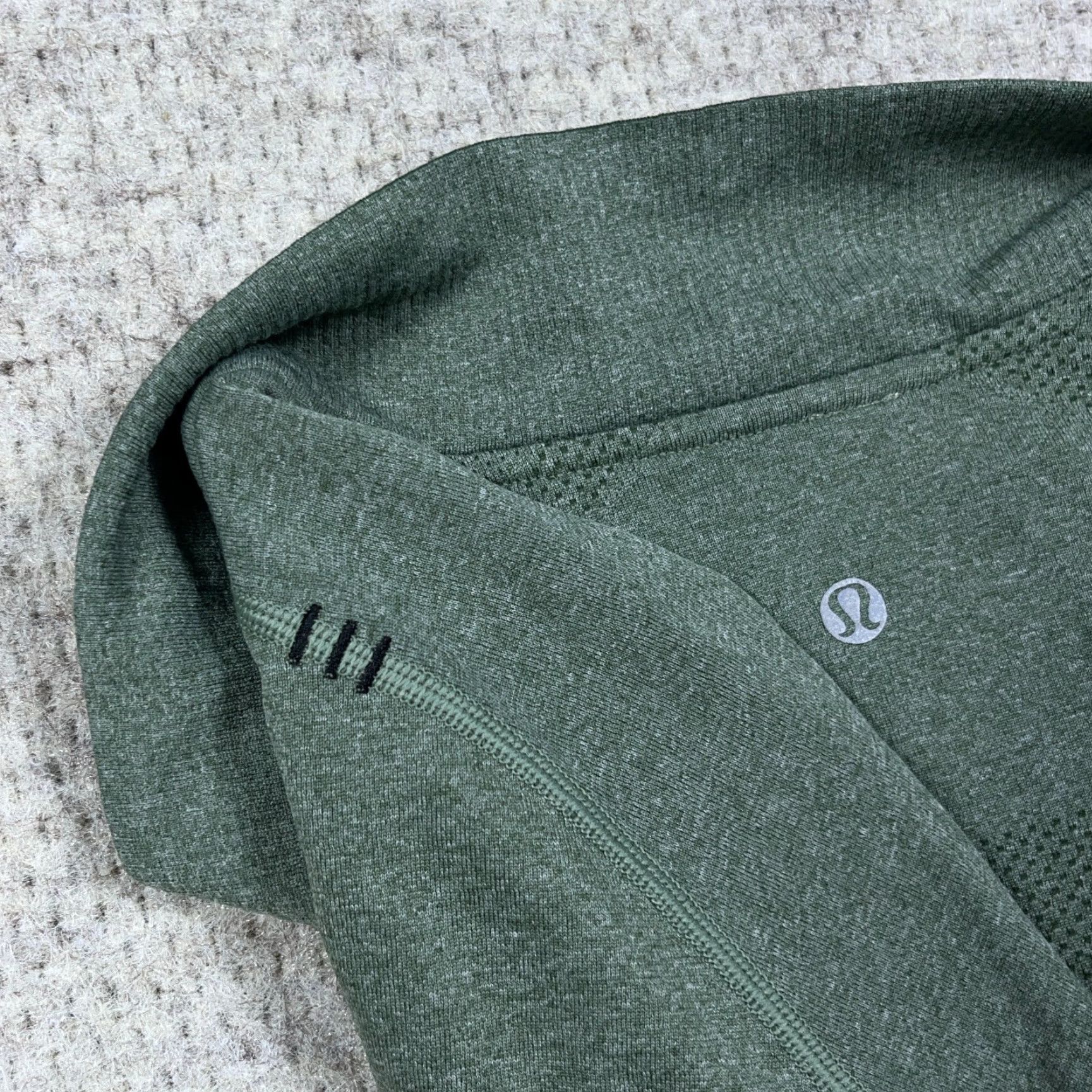 Lululemon Lululemon Metal Vent Tech Pullover Mens XL Green 1/4 Zip Long Sleeve Running Top Size US XL / EU 56 / 4 - 3 Thumbnail