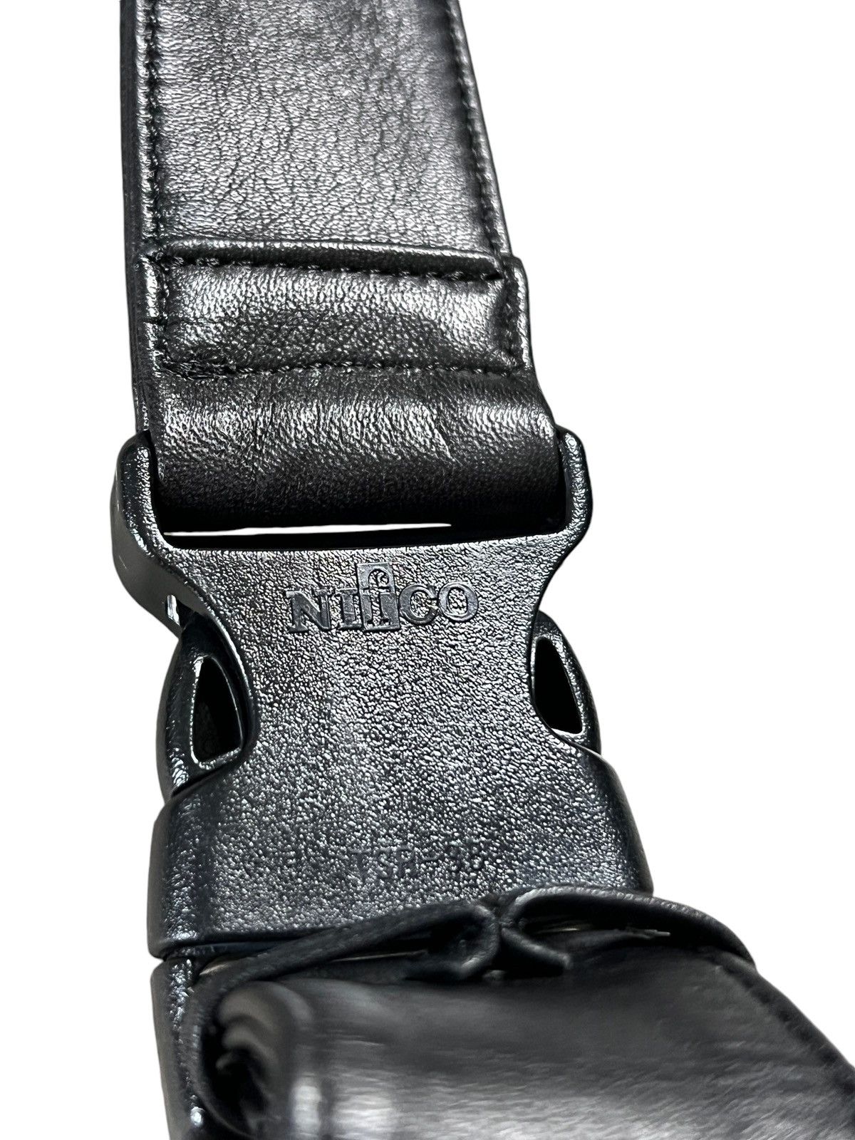 Designer × Japanese Brand Japanese Brand Genuine Leather Utility Crossbody Bag Size ONE SIZE - 8 Thumbnail