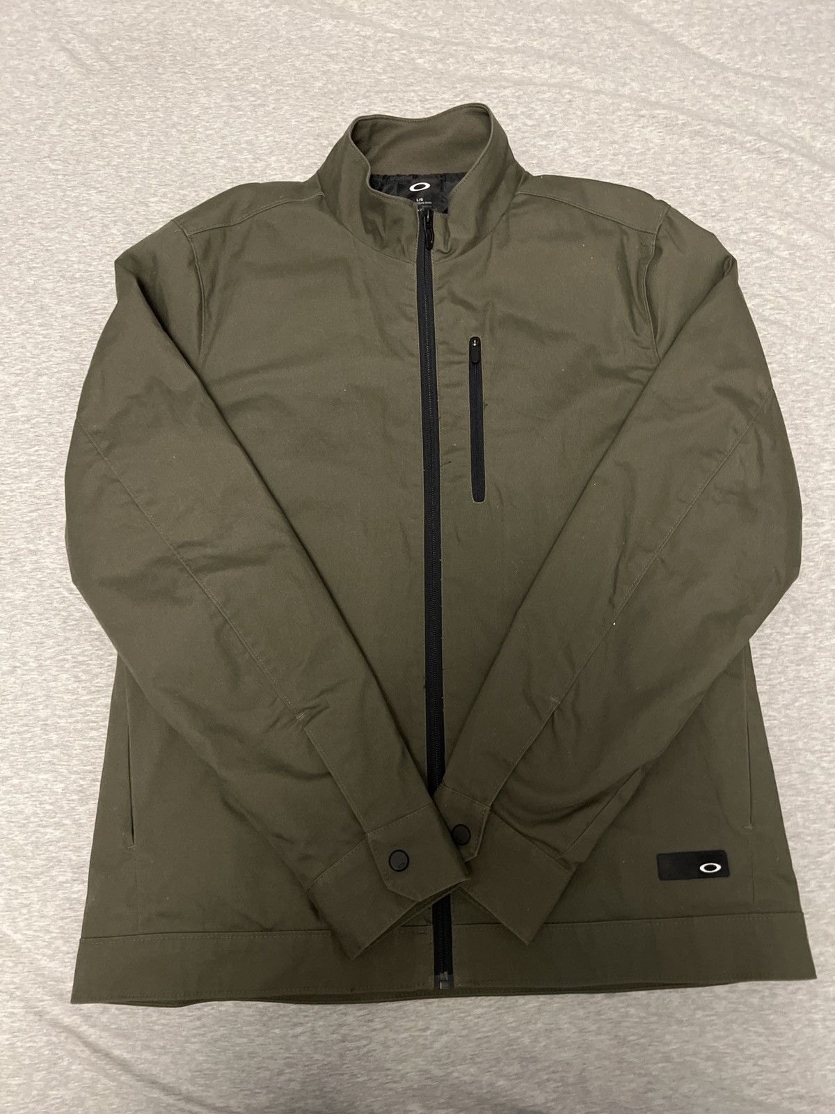 Oakley Vintage Oakley Jacket Streetwear Y2k Style Hype Surf Style Size US L / EU 52-54 / 3 - 1 Thumbnail