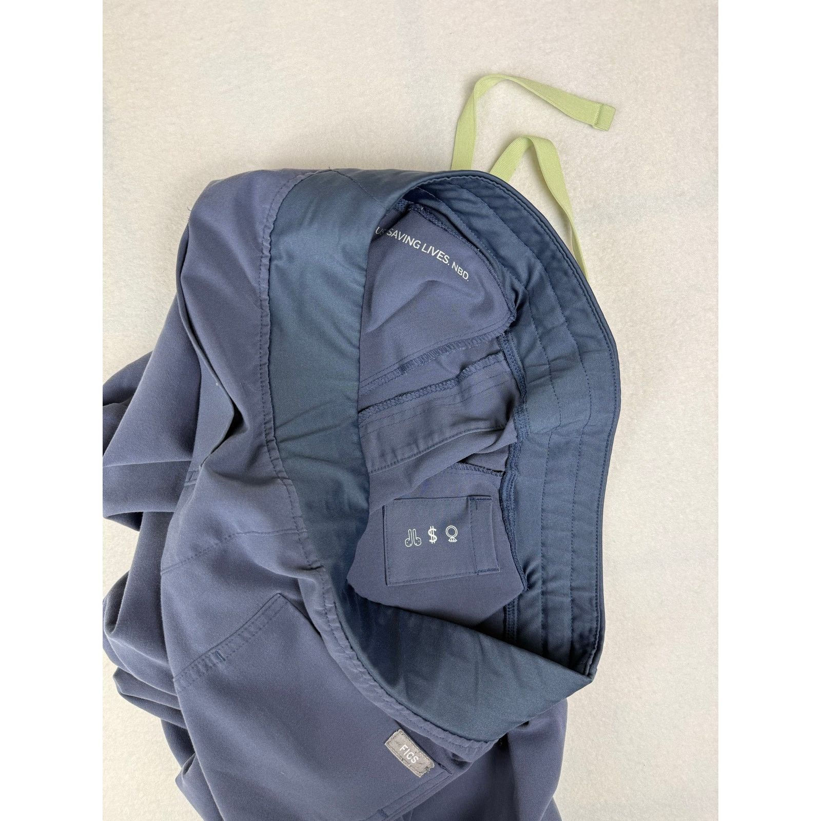 Other Figs Scrub Joggers - Size Large - Excellent Pre-Owned Size 28" / US 6 / IT 42 - 8 Thumbnail