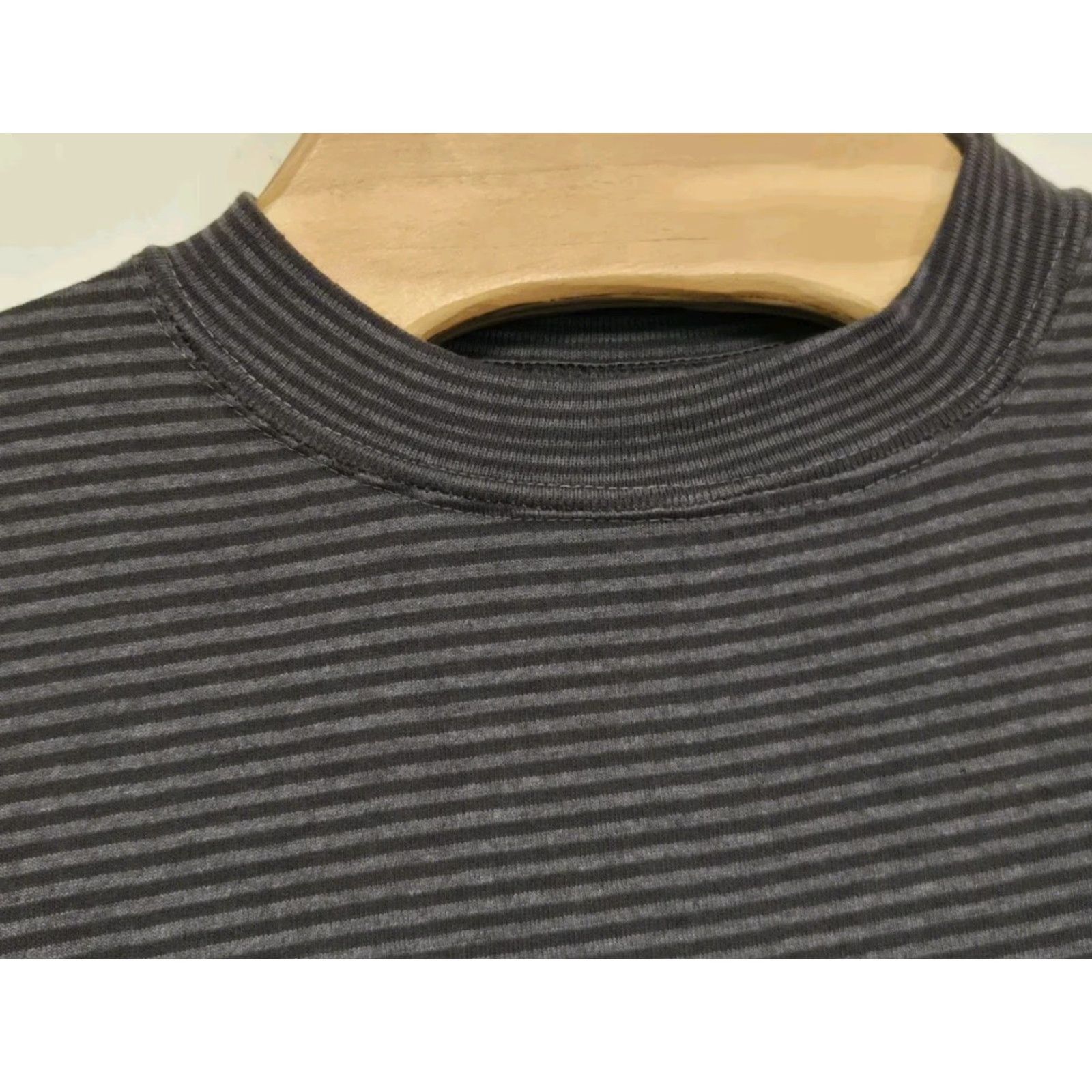 Nike VINTAGE Nike T-Shirt Men L Gray Green Striped 1990s Graphic Tee Cotton Short Sleeve Sportswear/Beach Mens Size US L / EU 52-54 / 3 - 4 Thumbnail