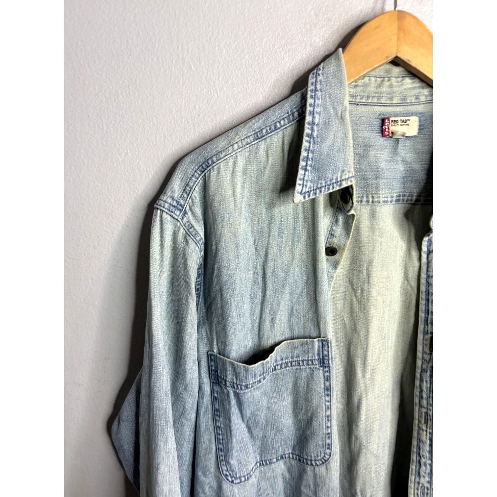 Levi's VINTAGE Levi's Denim Shirt Mens Large Light Wash Button-Down Long Sleeve Red Tab Casual Size US L / EU 52-54 / 3 - 2 Thumbnail