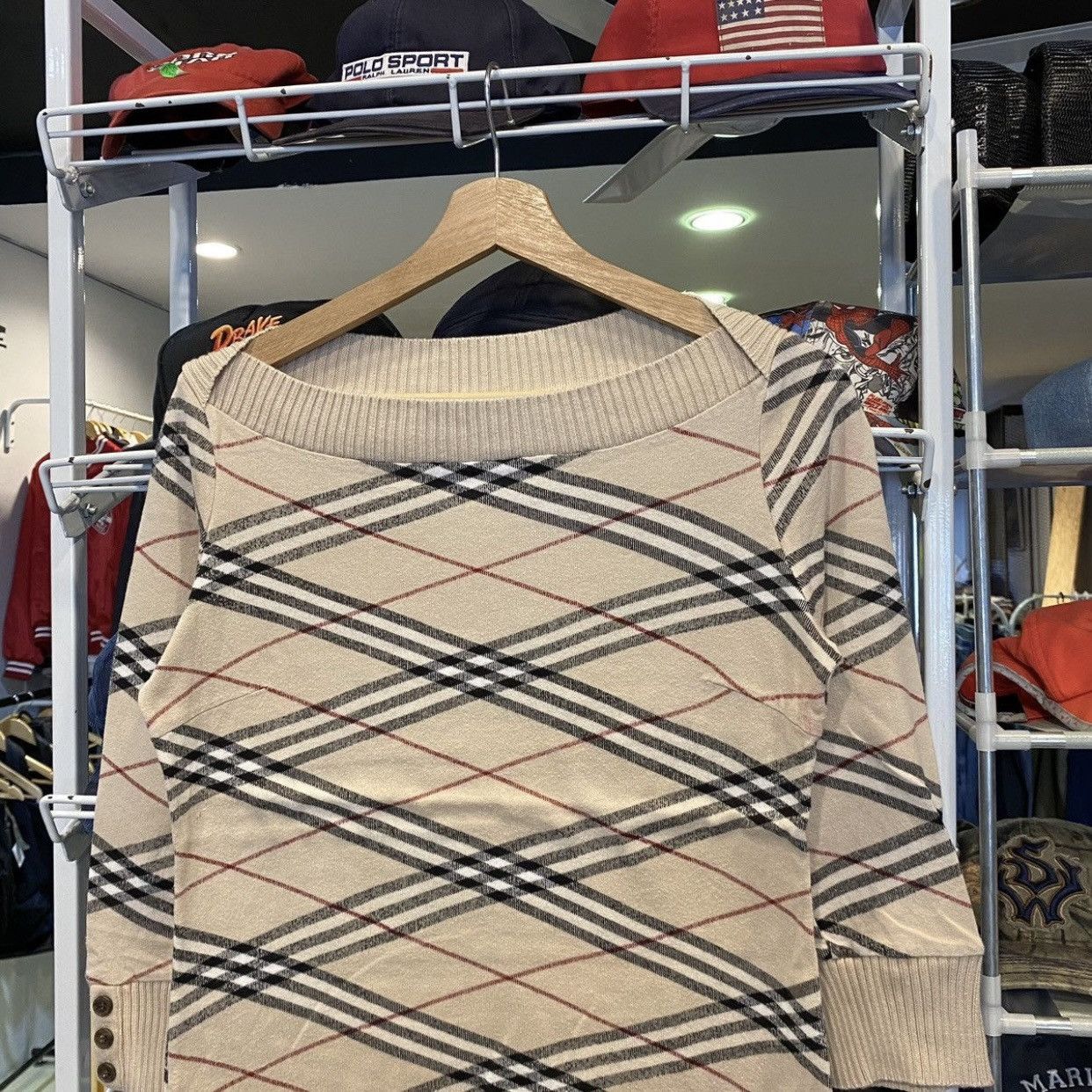 Burberry London women's knit sweater (Japan-market piece)