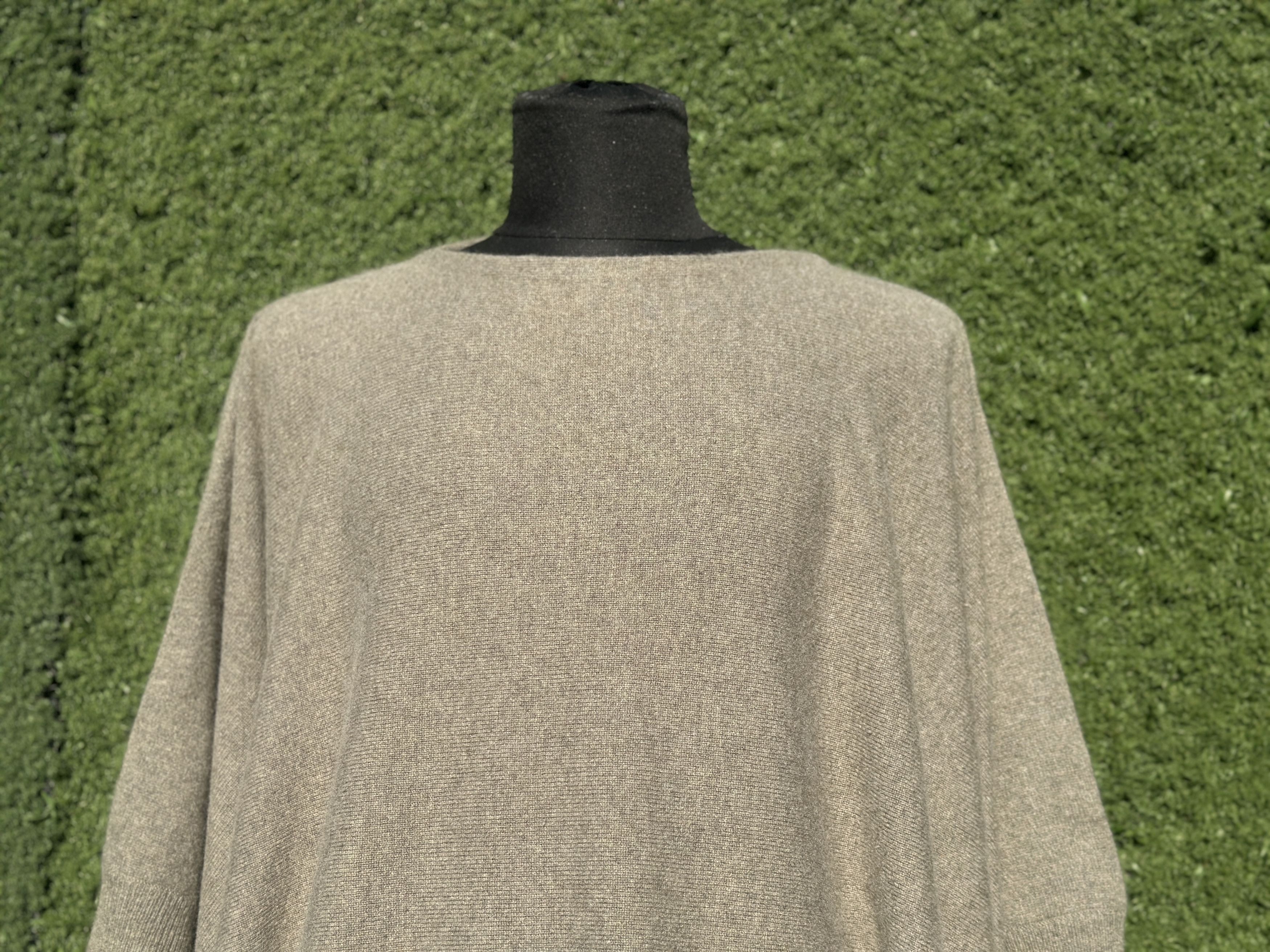 Ralph Lauren Ralph Lauren 100% Cashmere Open-Side Poncho Cardigan Rib ML Size M / US 6-8 / IT 42-44 - 6 Thumbnail