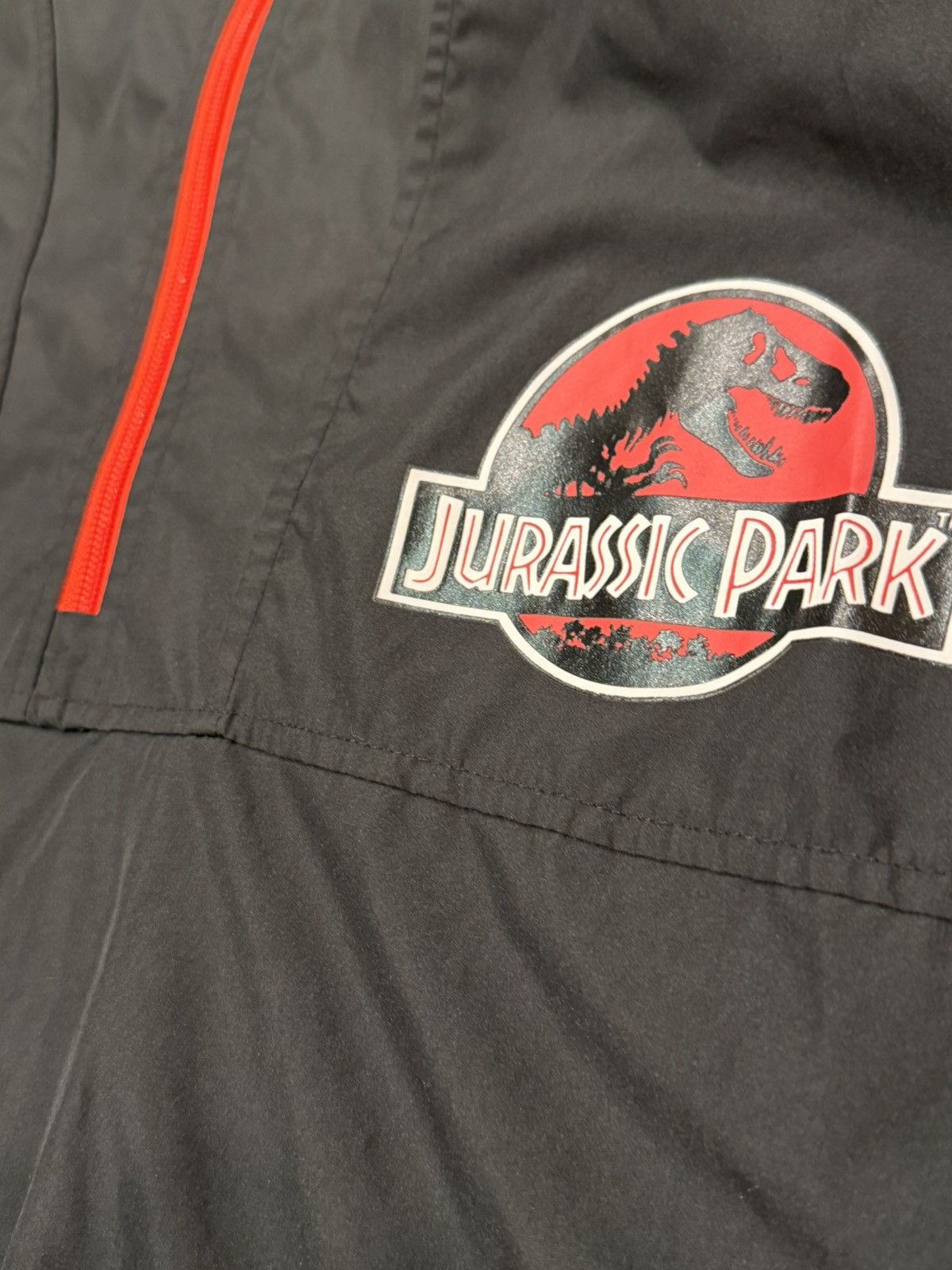 Universal Studios Universal Studios Jurassic Park Hooded Windbreaker Jacket Size US XXL / EU 58 / 5 - 2 Thumbnail