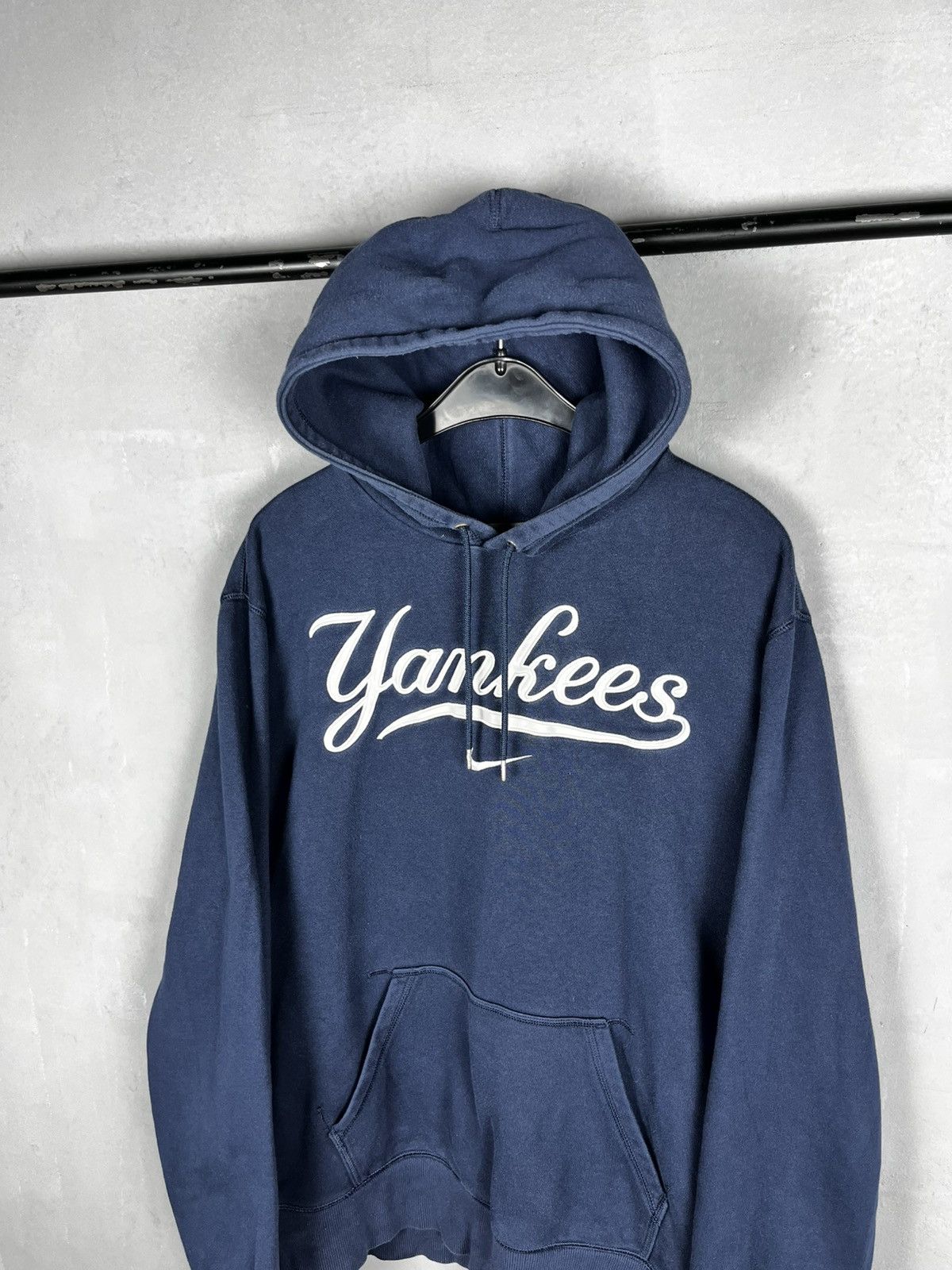 New York Yankees Nike x new york ya kees y2k center swoosh hoodie size XXL Size US XXL / EU 58 / 5 - 3 Thumbnail