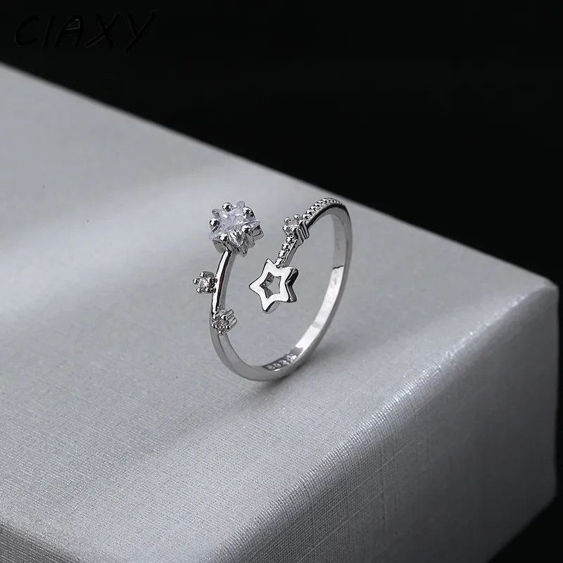 Jewelry × Vintage Hollow Five-pointed Star Rings Women Size ONE SIZE - 4 Thumbnail